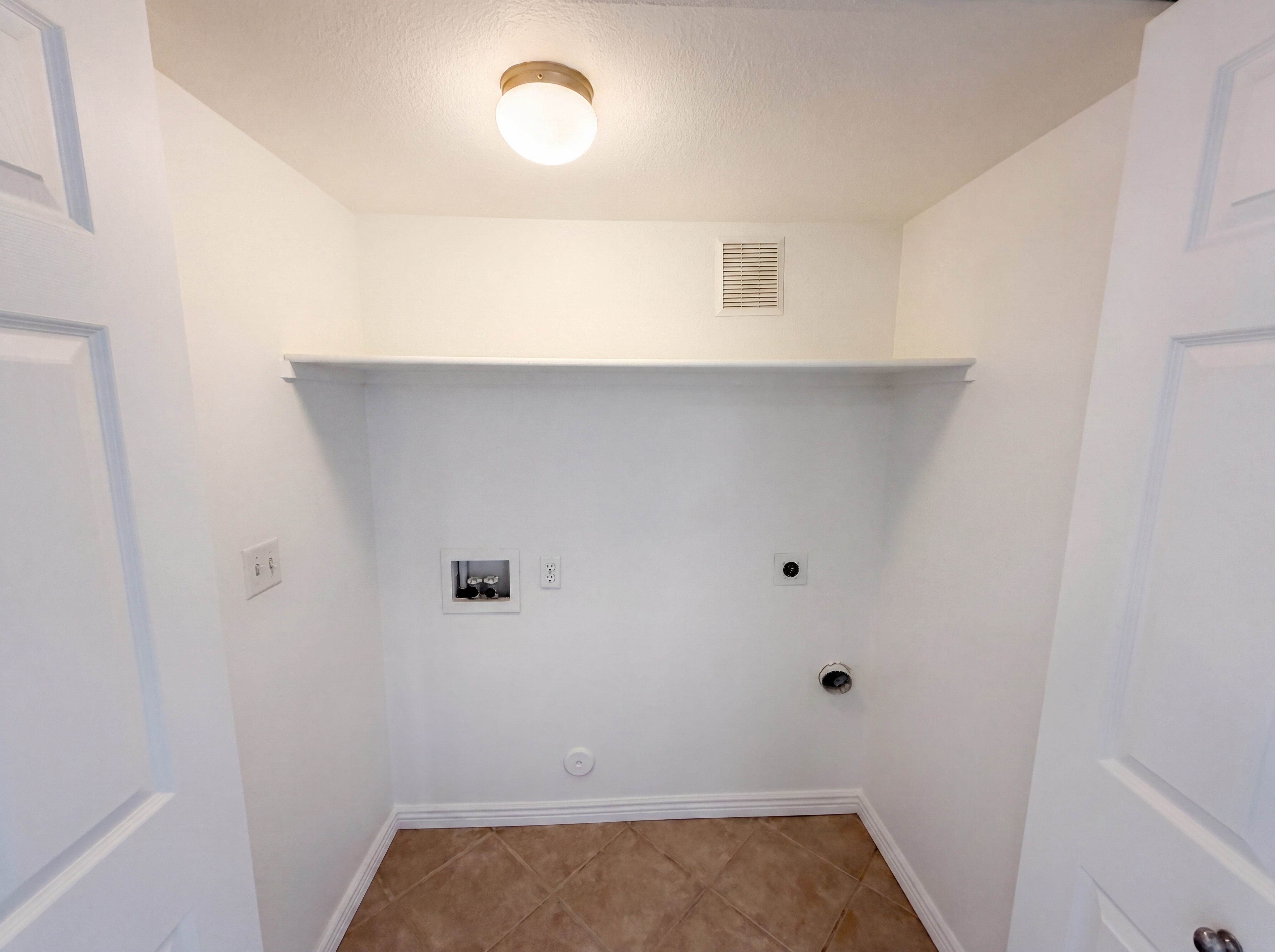 Photo 17 of 19 of 17017 N 12th St, Phoenix, AZ