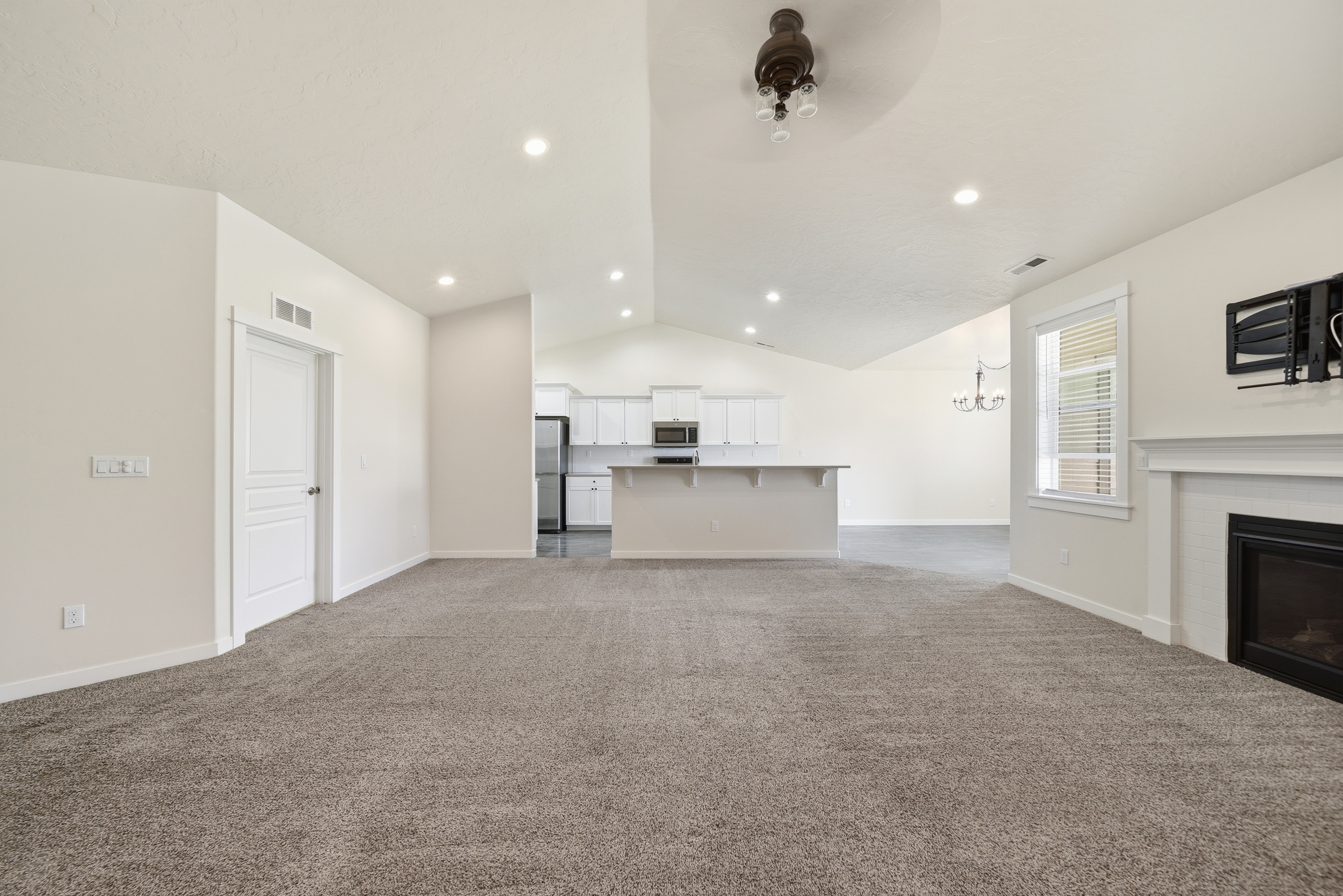 Photo 8 of 34 of 6125 W Mattawa Dr, Meridian, ID