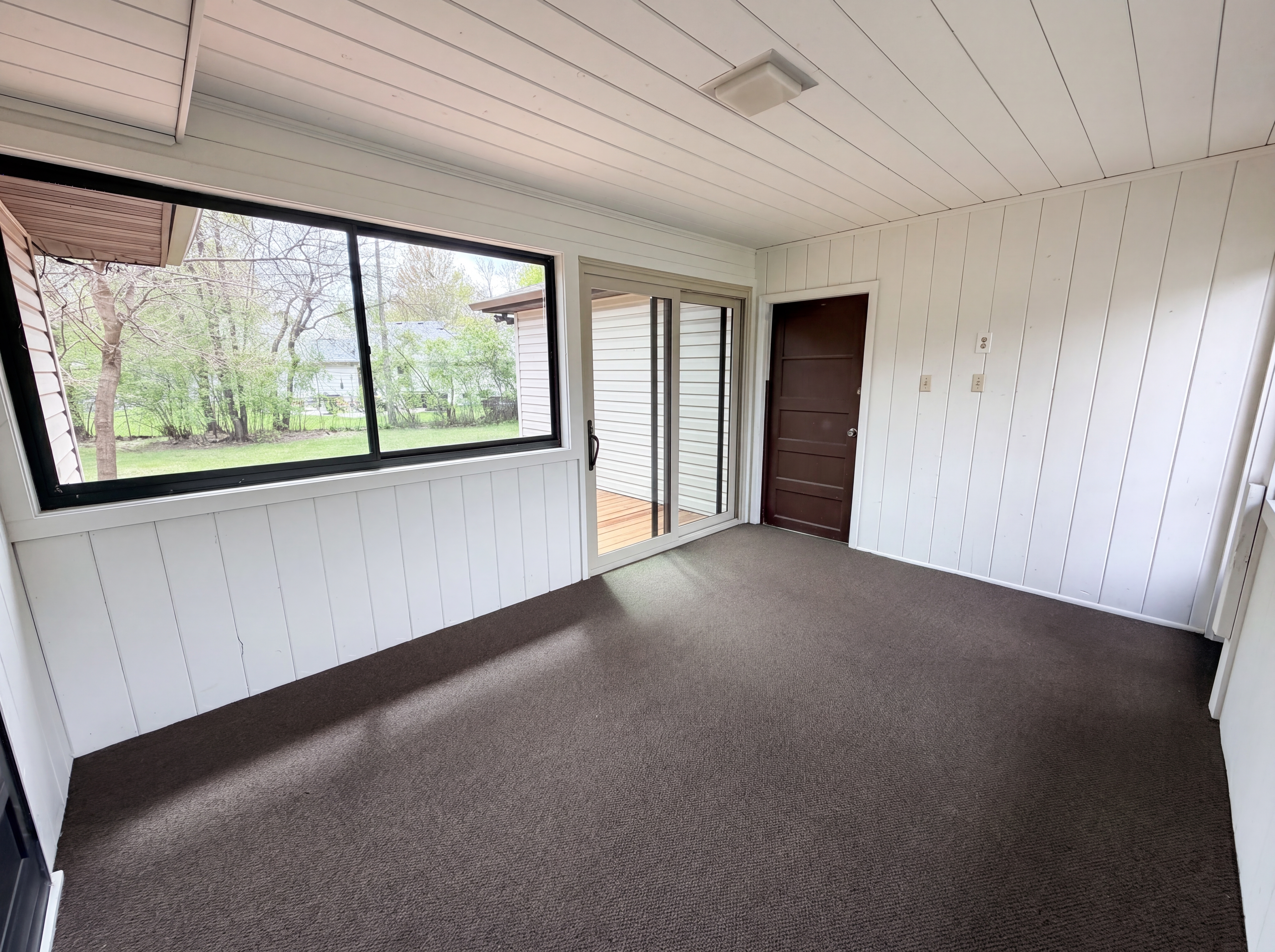 Photo 15 of 27 of 8615 Virginia Cir N, St. Louis Park, MN
