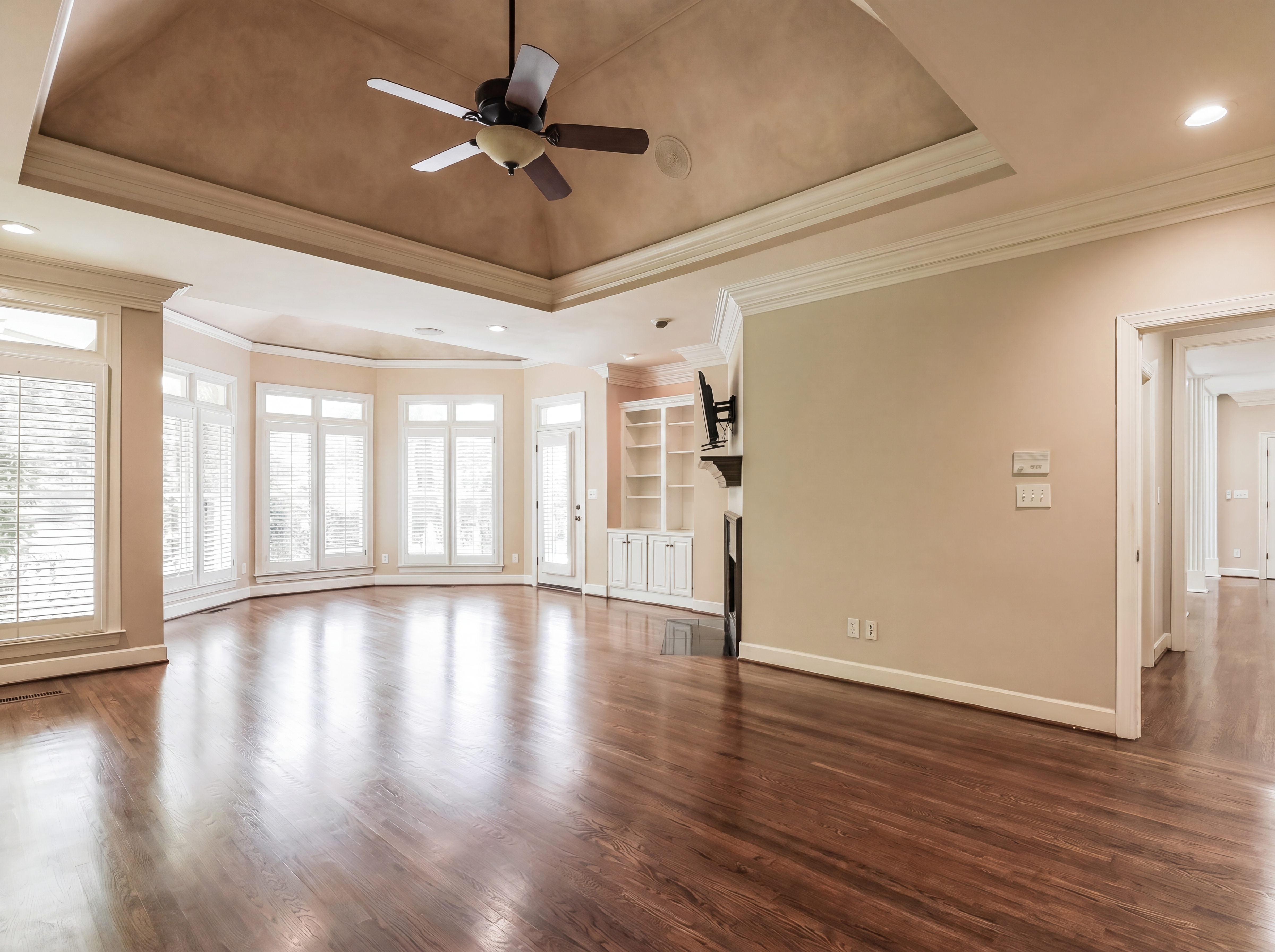 Photo 12 of 35 of 5064 Greystone Way, Hoover, AL