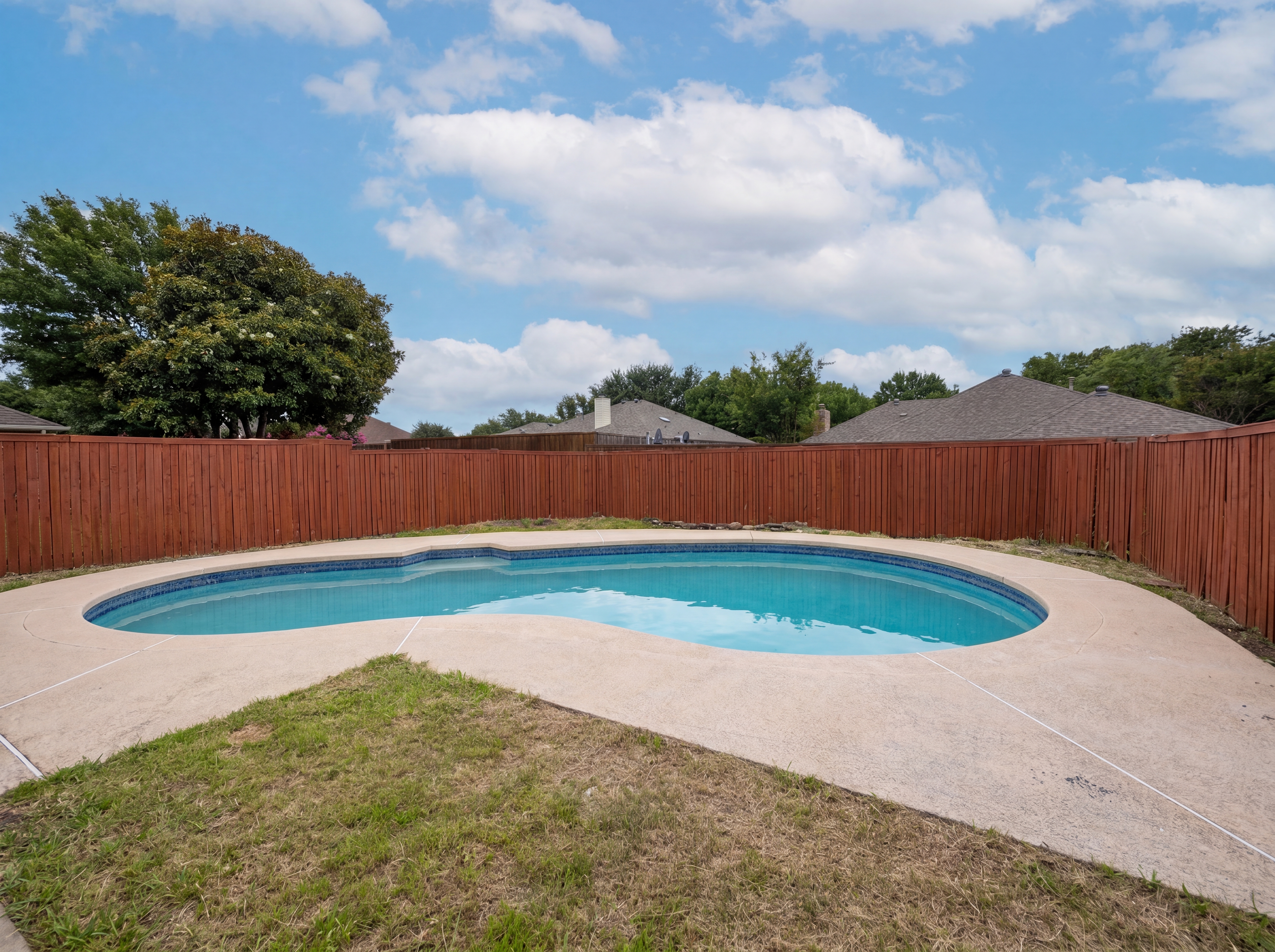 Photo 15 of 17 of 1604 Danube Ln, Plano, TX