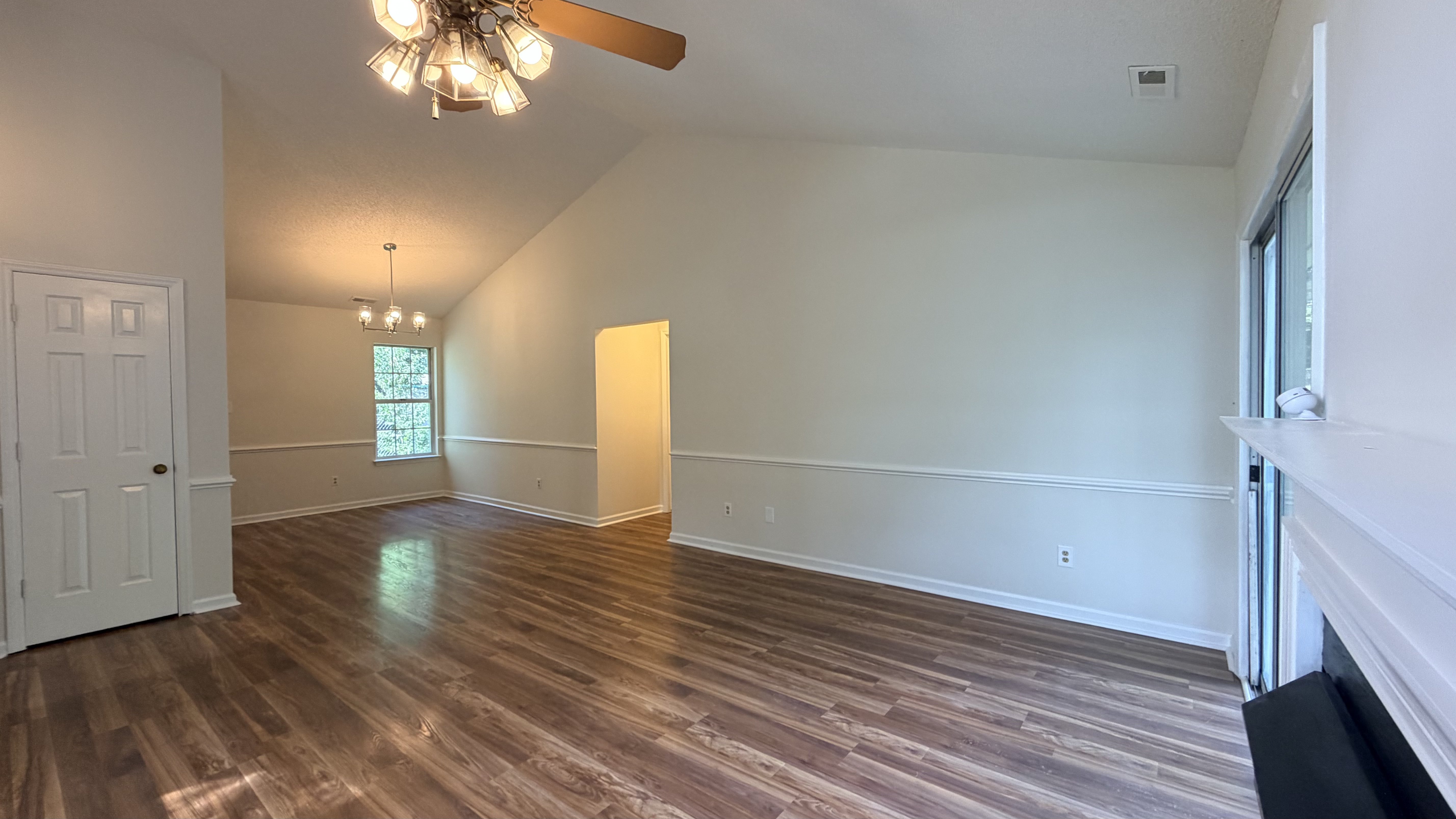 Photo 8 of 17 of 6223 Sunbridge Ct, Charlotte, NC