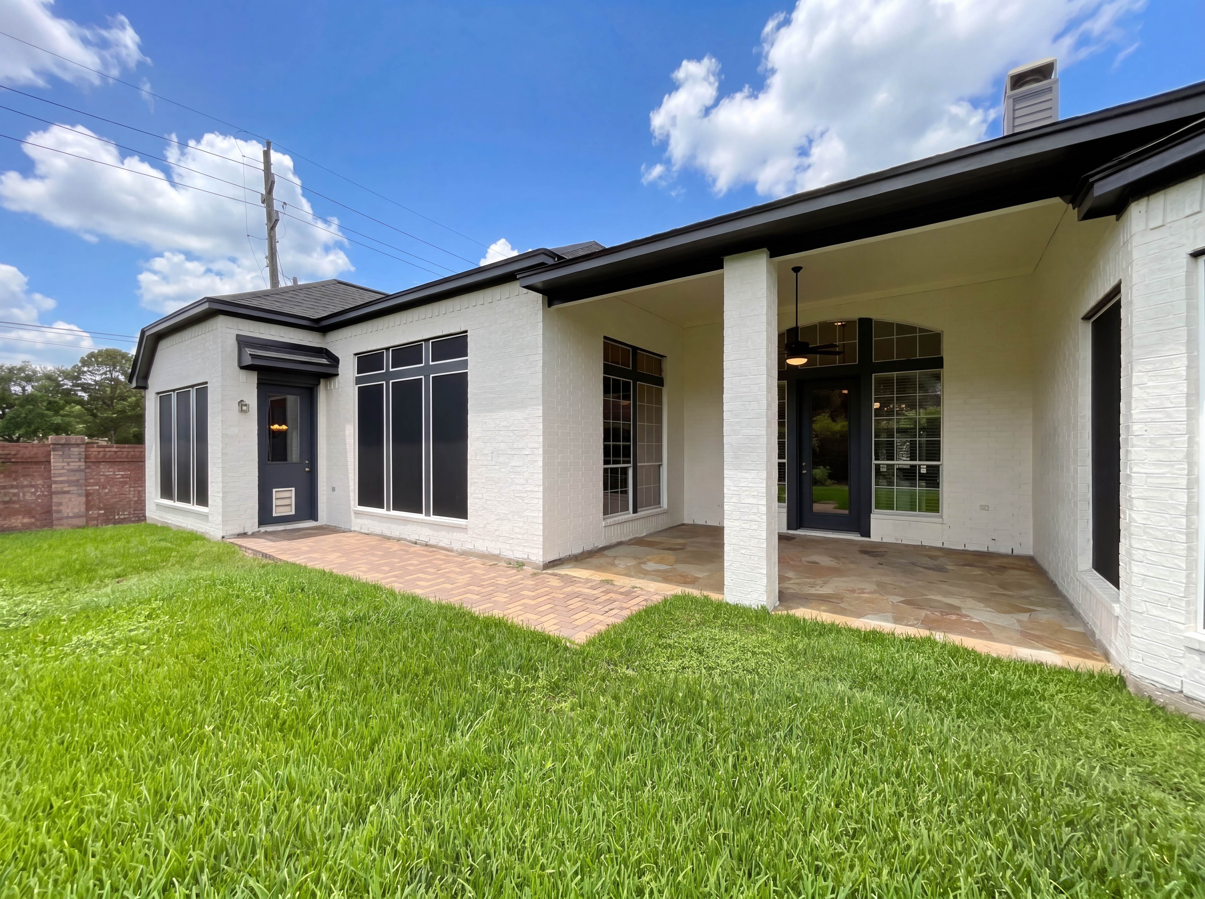 Photo 5 of 24 of 26319 Watercypress Ct, Cypress, TX