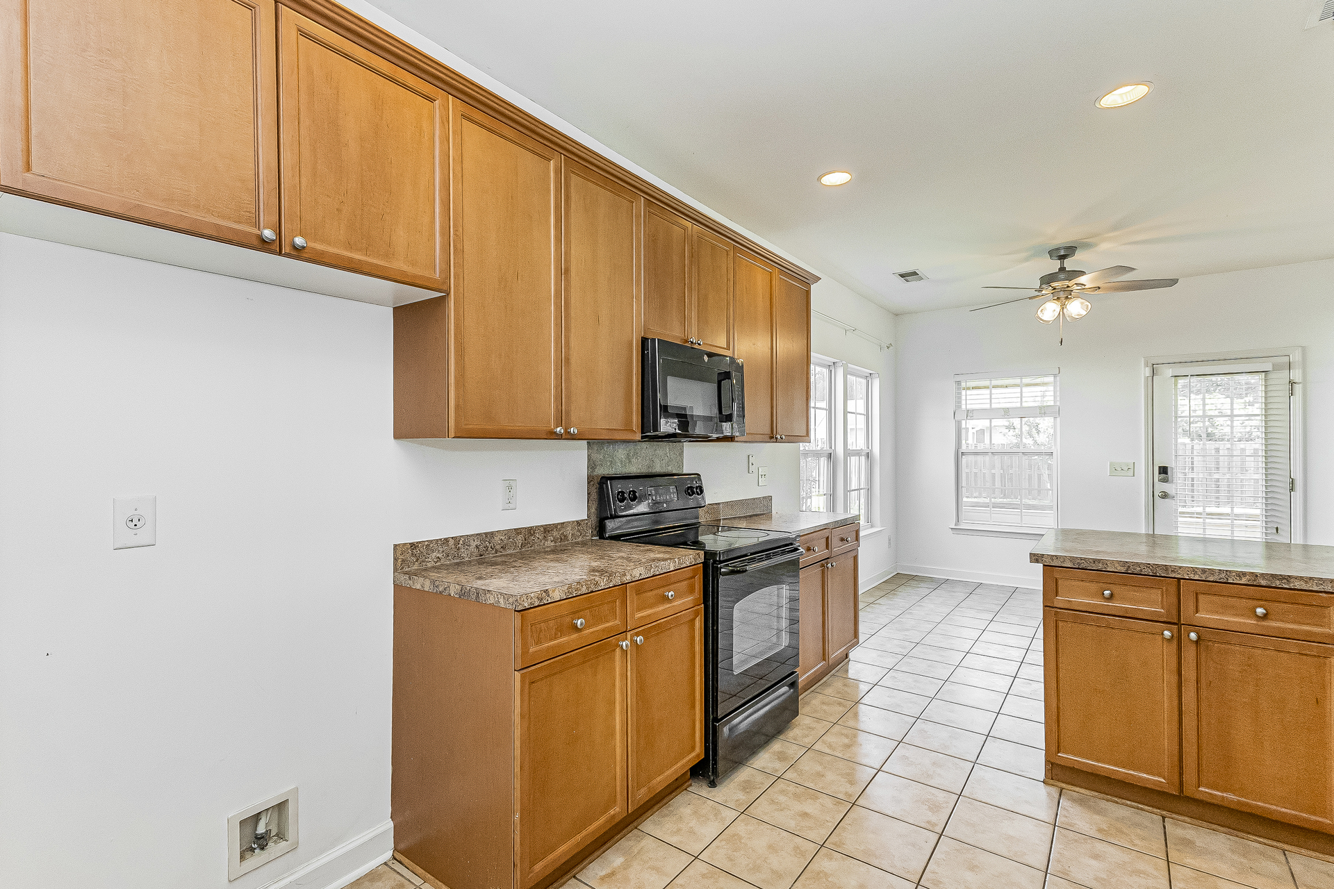 Photo 7 of 22 of 1019 Sterling Ln, Summerville, SC
