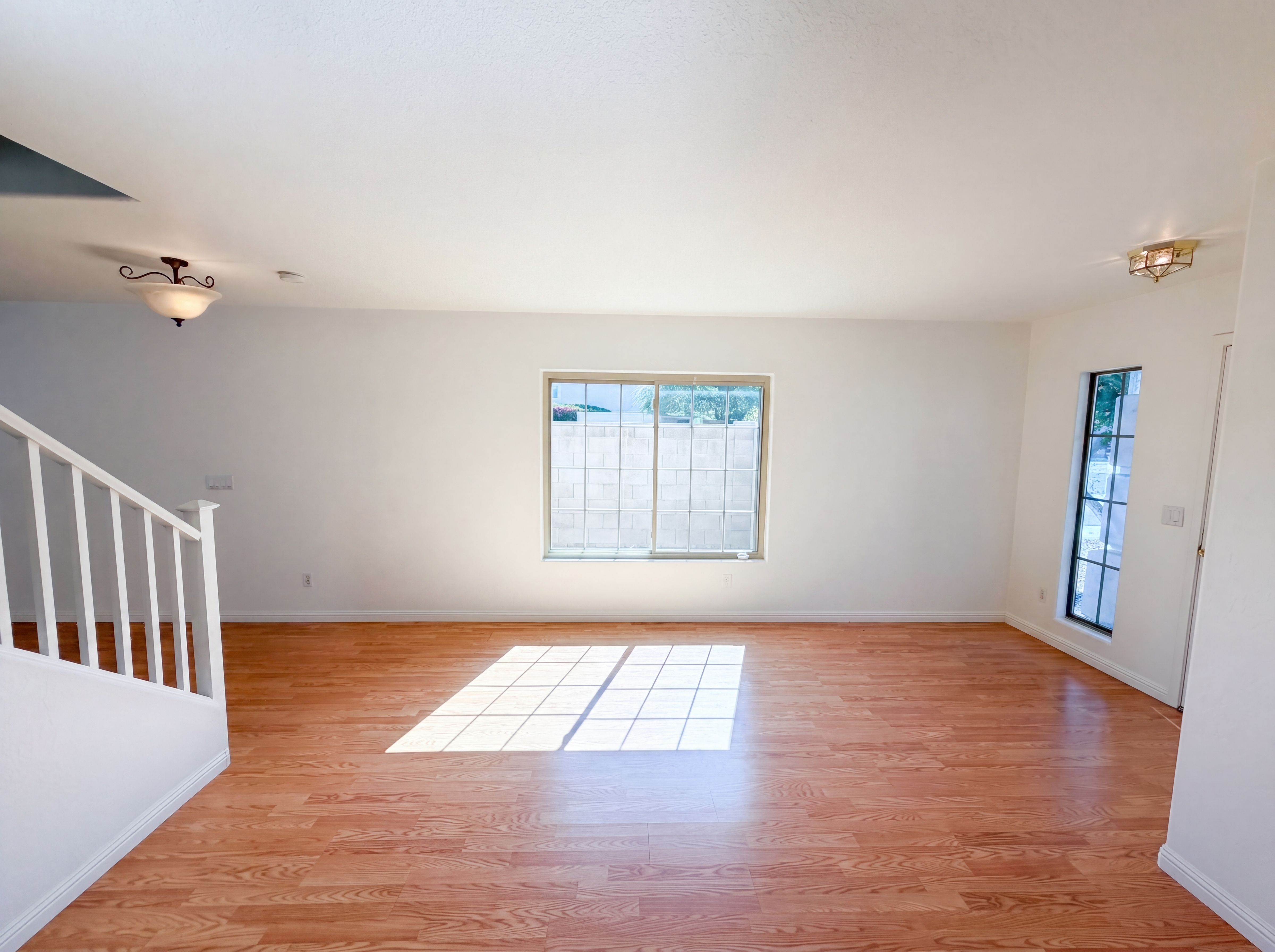 Photo 3 of 28 of 2234 E Paraiso Dr, Phoenix, AZ