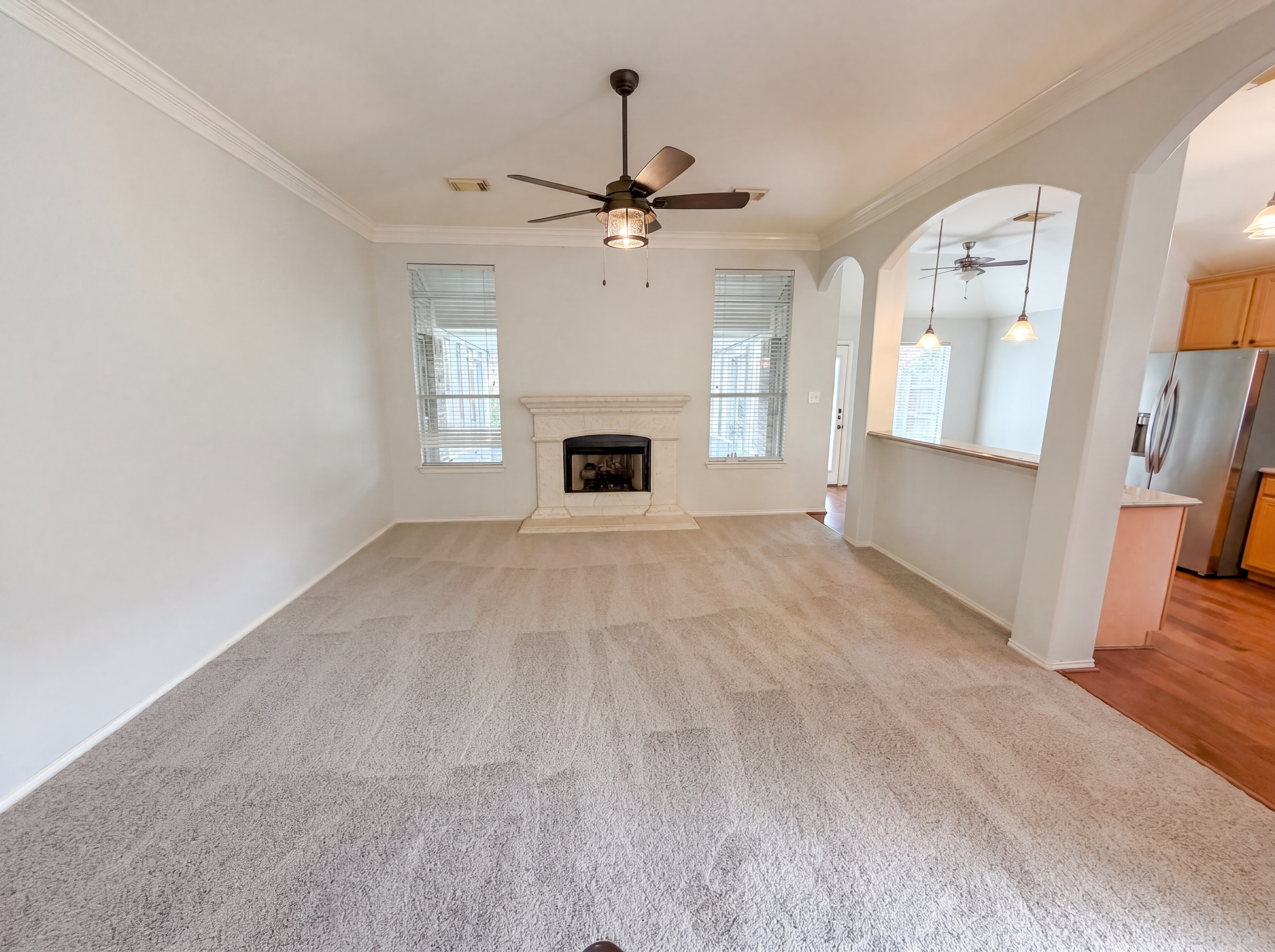 Photo 3 of 19 of 208 Green Cedar Dr, League City, TX