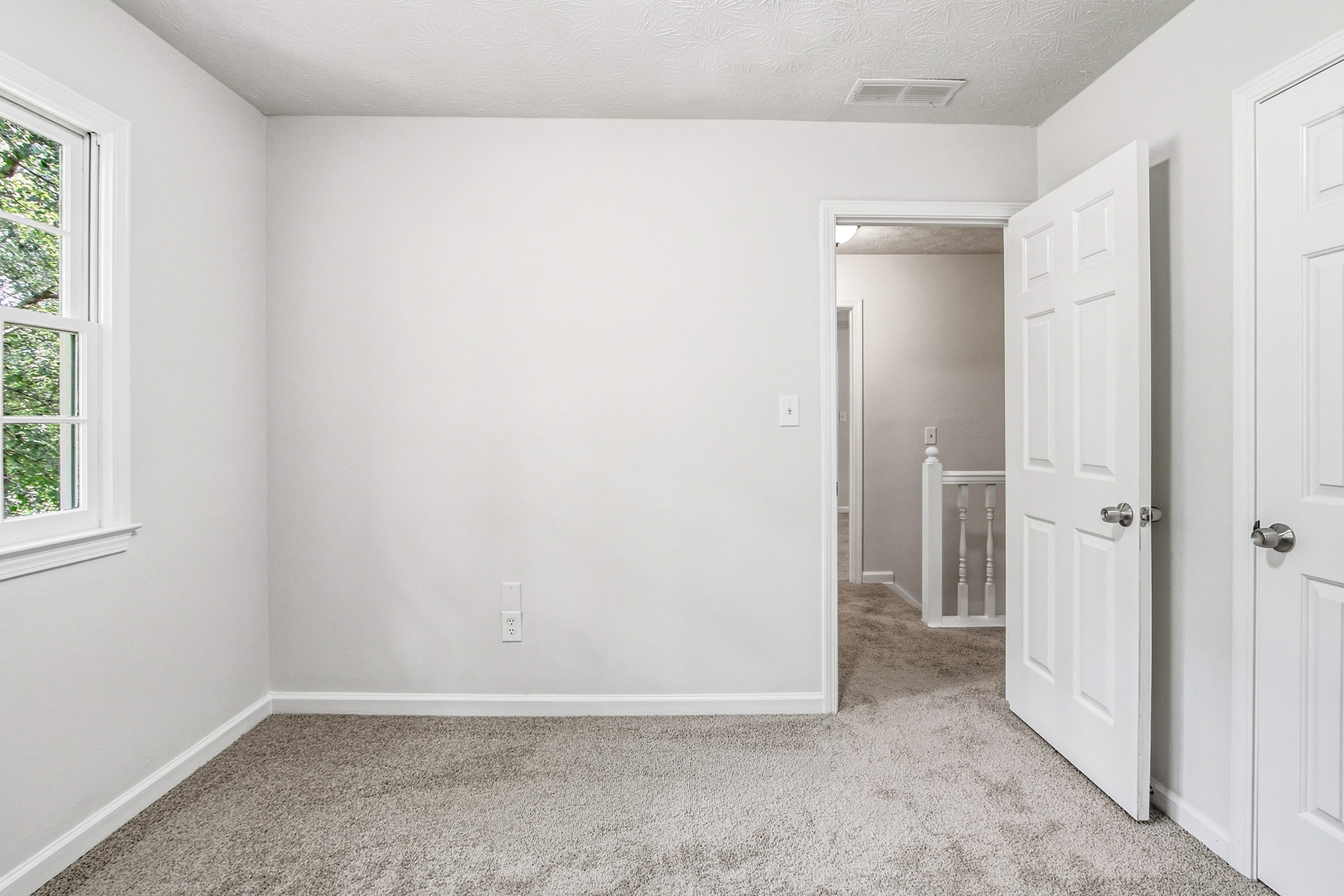 Photo 19 of 29 of 1039 Plantation Blvd SE, Conyers, GA