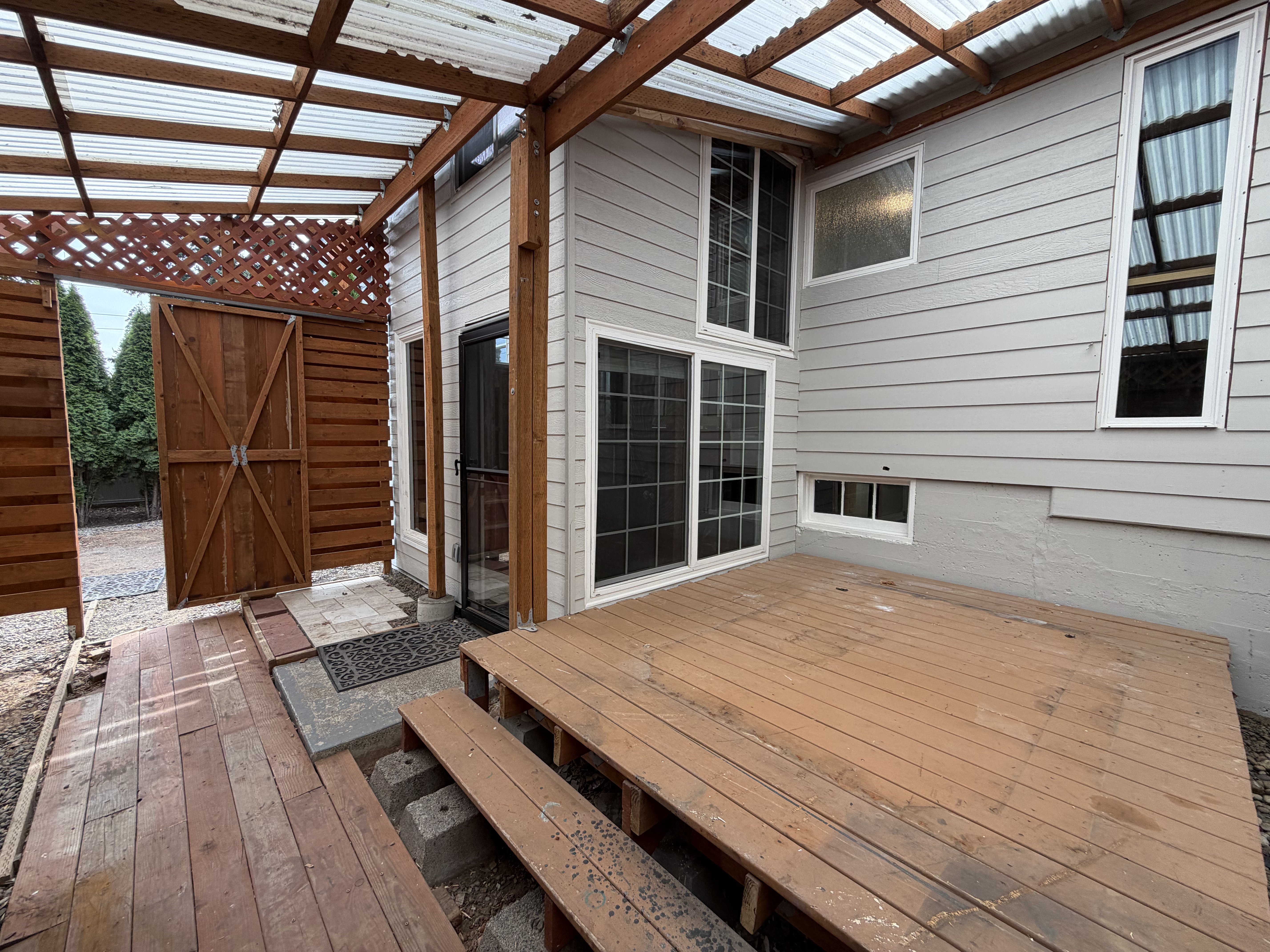 Photo 5 of 16 of 12730 SE 25th Ave, Portland, OR