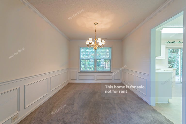 Photo 13 of 19 - 502 Ascott Way, Durham, NC 27713