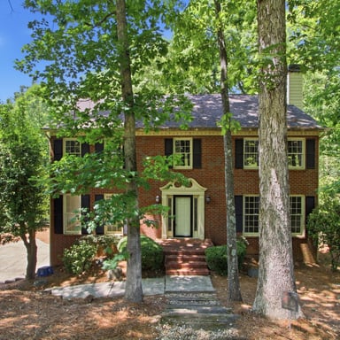 Property photo 1 of 4003 Oakview Ct
