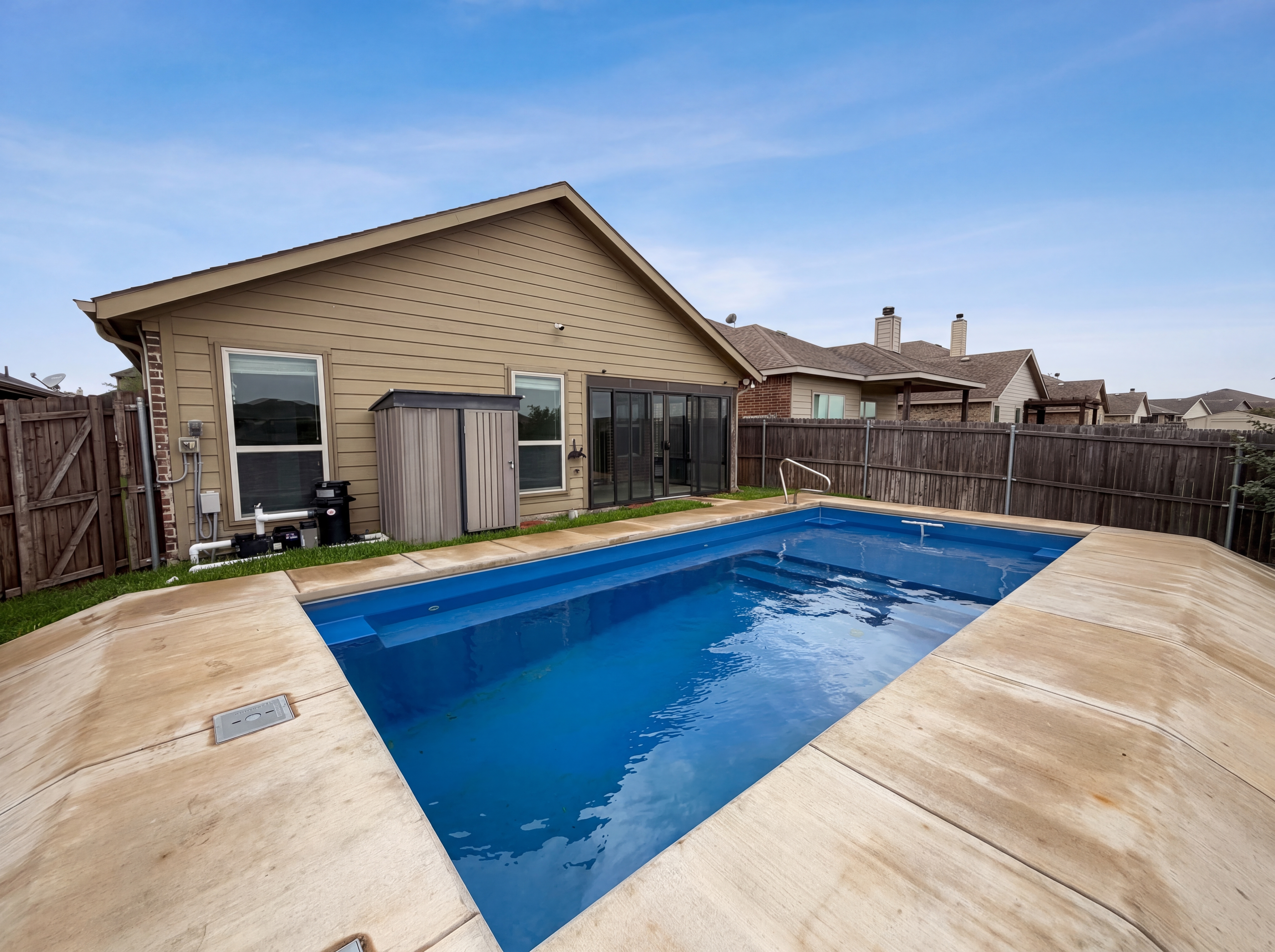 Photo 5 of 16 of 1704 River Oak Ln, Royse City, TX