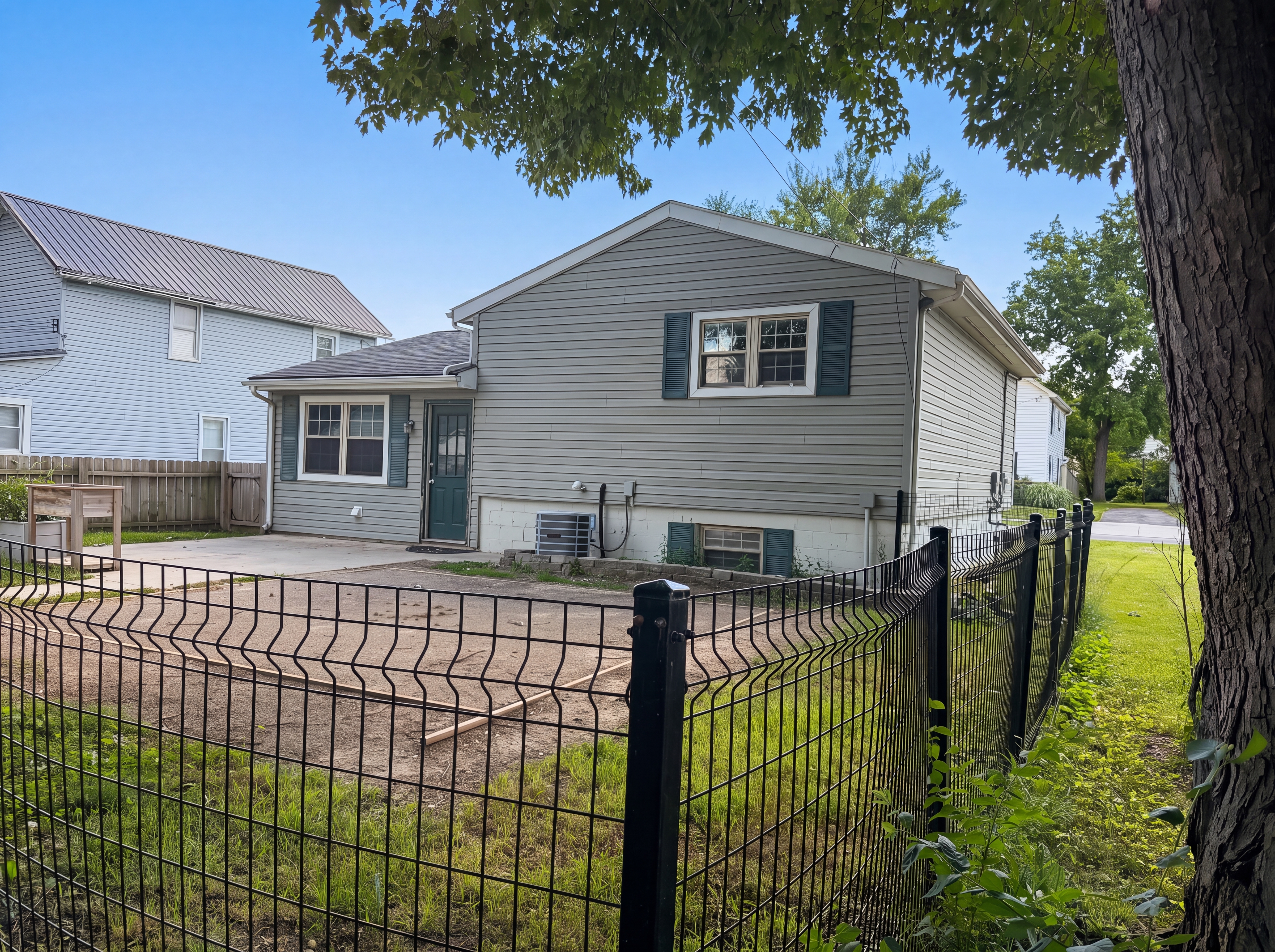 Photo 5 of 31 of 288 Chicago Ave, Marion, OH