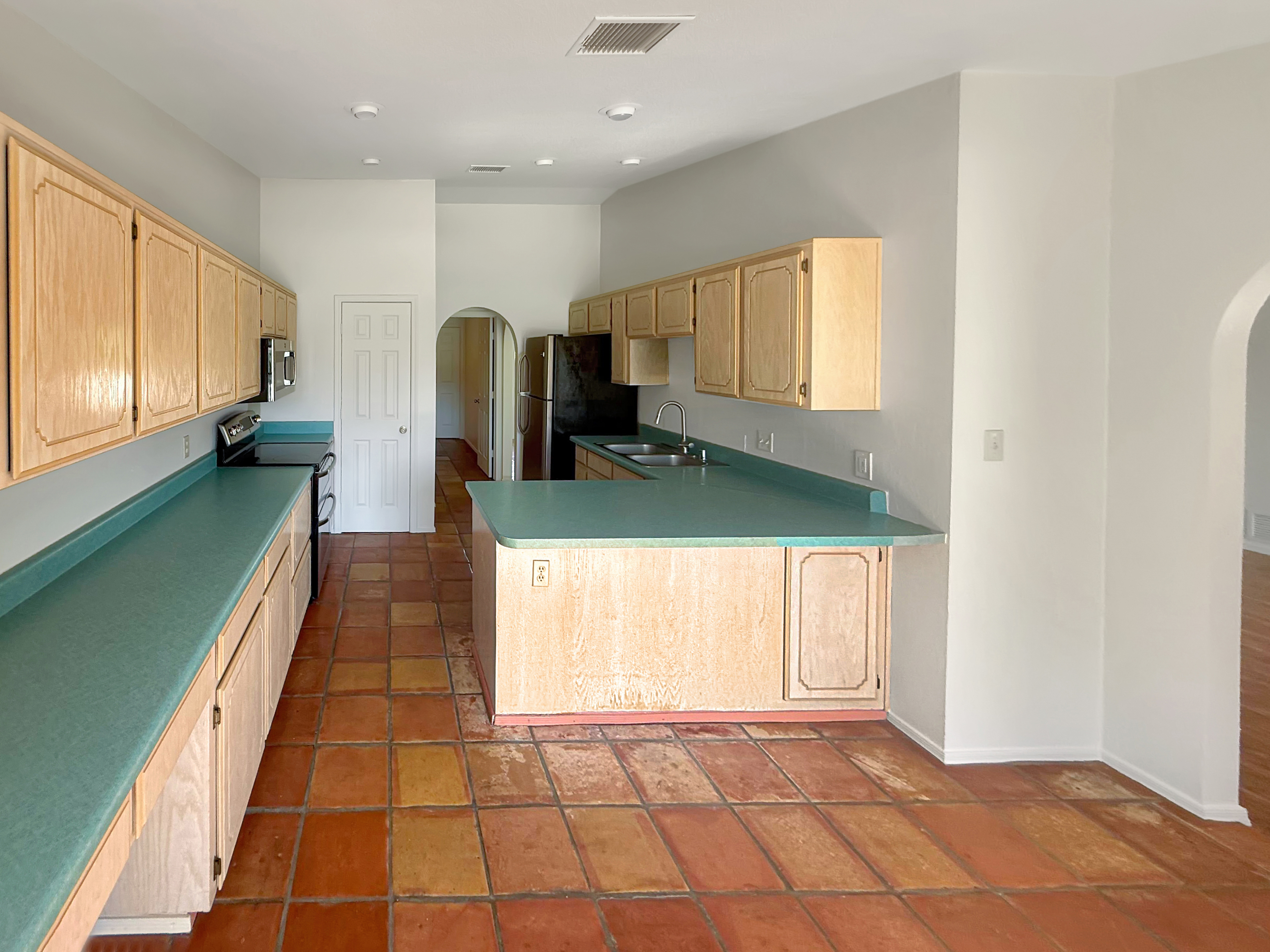 Photo 2 of 24 of 6340 S Calle De La Mango, Hereford, AZ