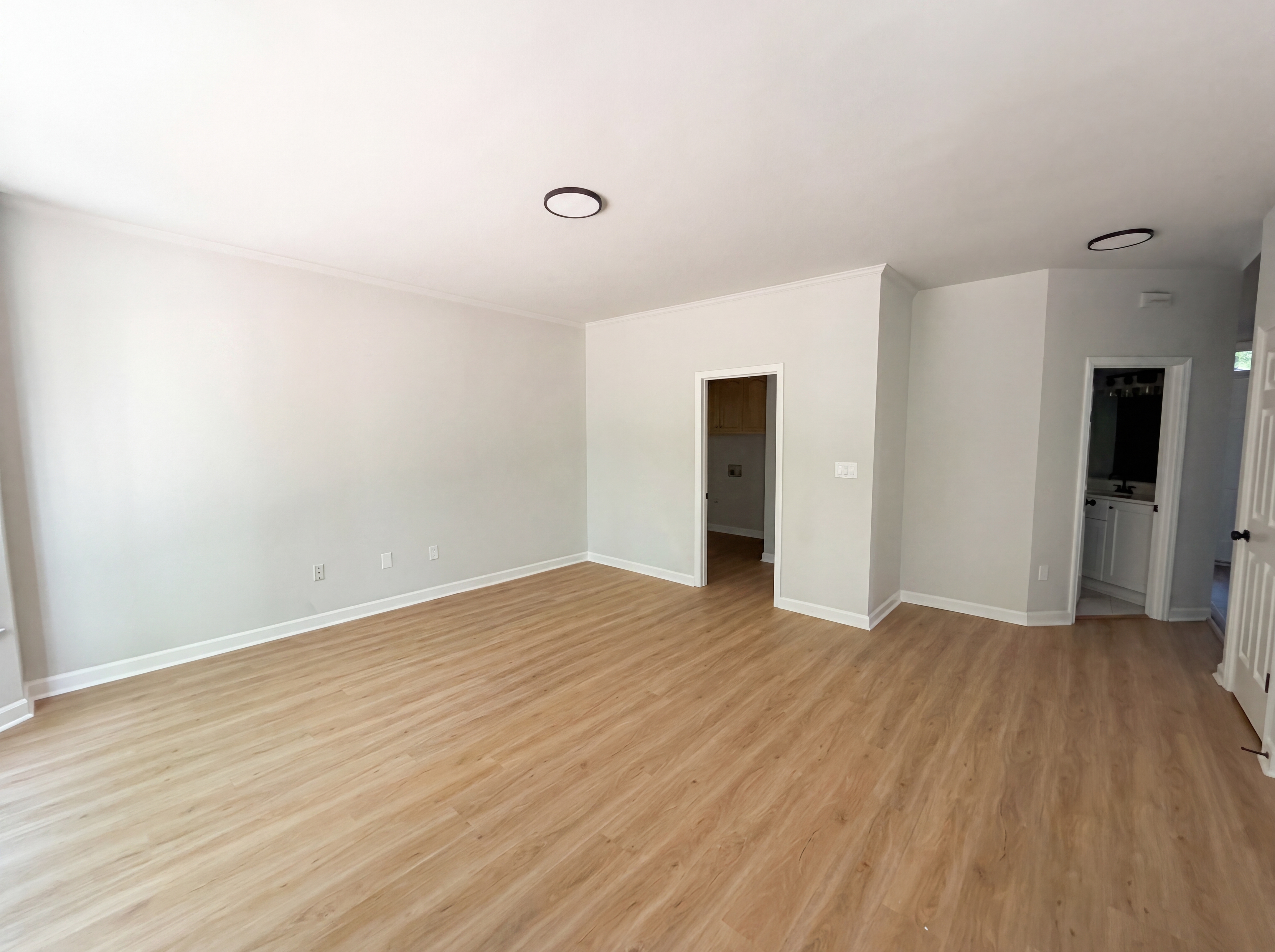 Photo 10 of 26 of 6095 Coral View Dr, Harrisburg, NC