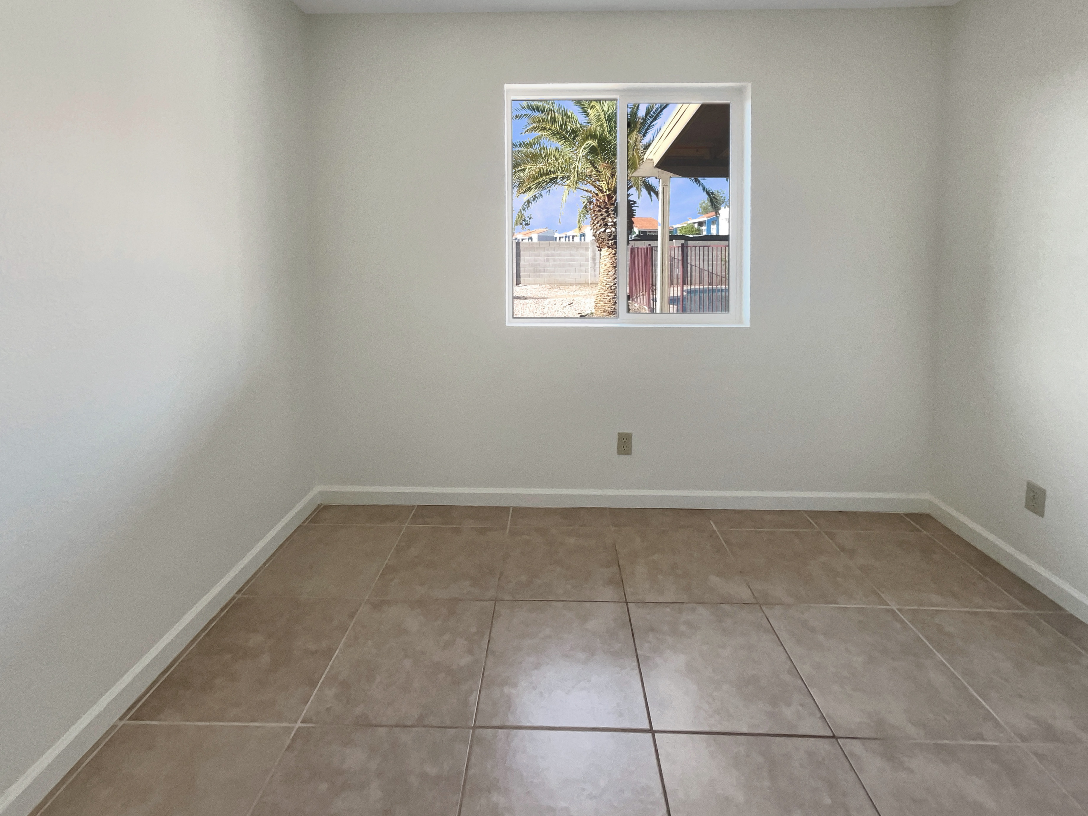 Photo 5 of 26 of 1105 W Anderson Dr, Phoenix, AZ