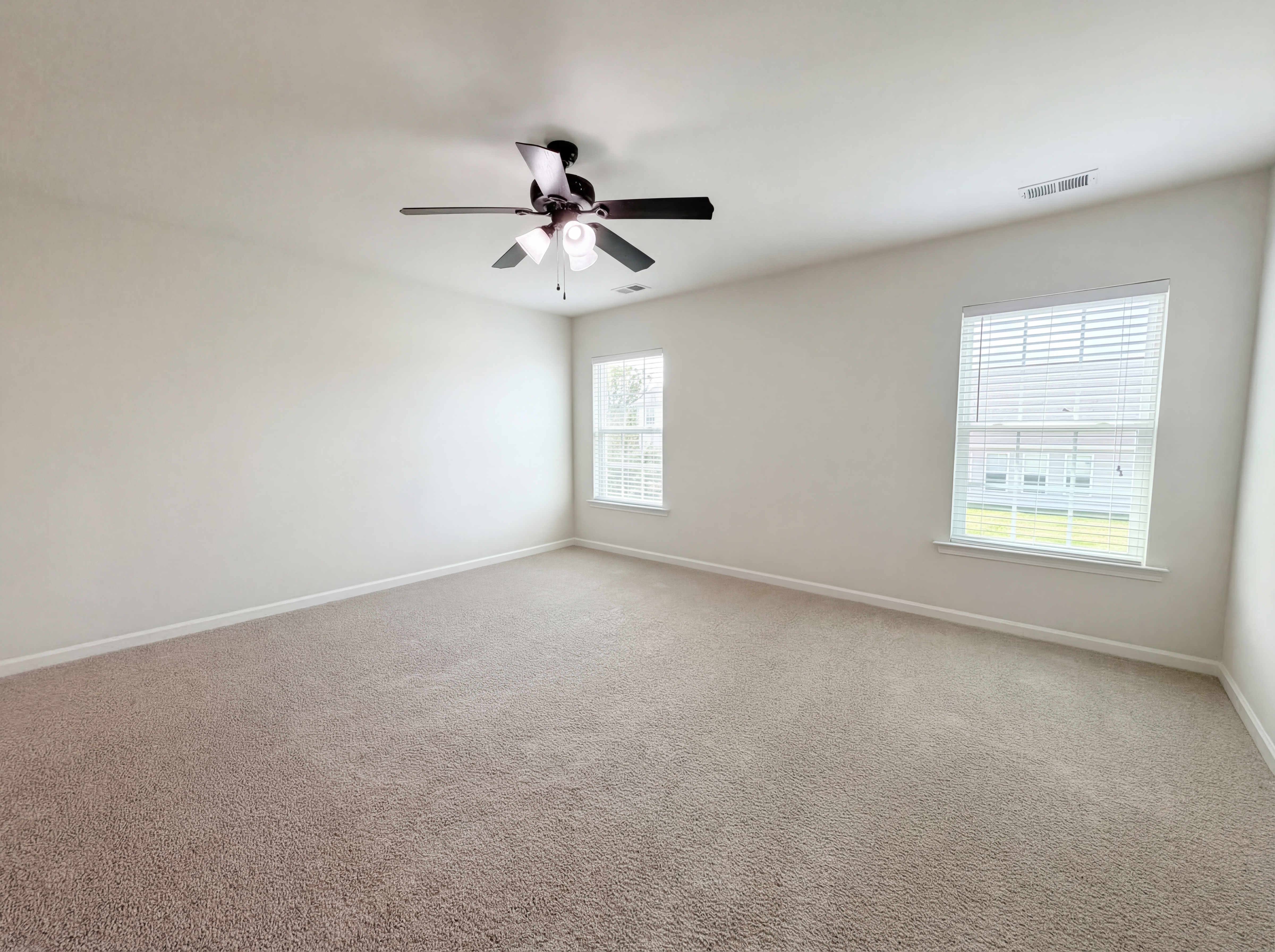 Photo 17 of 22 of 130 Hyrne Dr, Goose Creek, SC