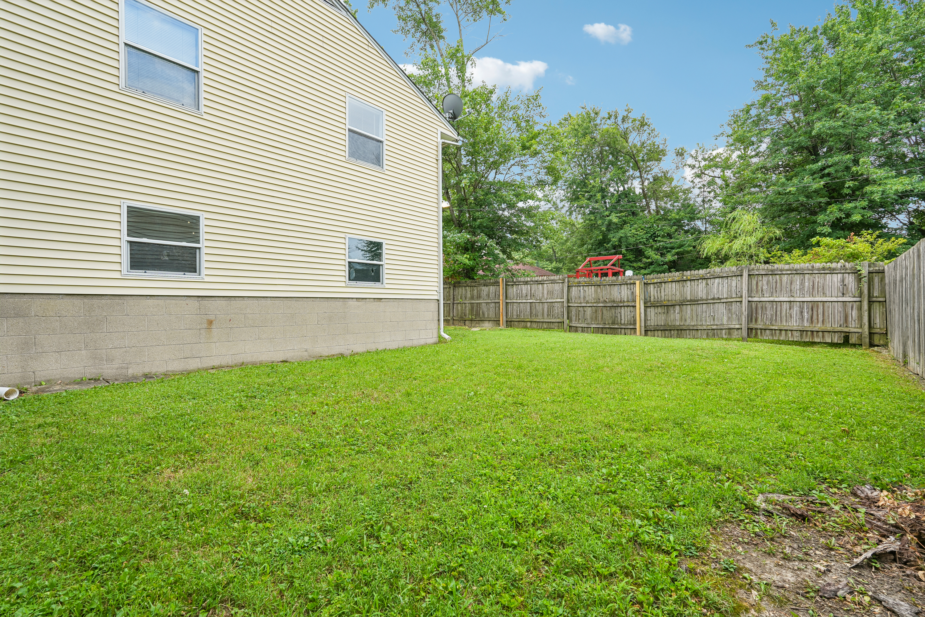 Photo 44 of 49 of 6147 E 40th St, Indianapolis, IN