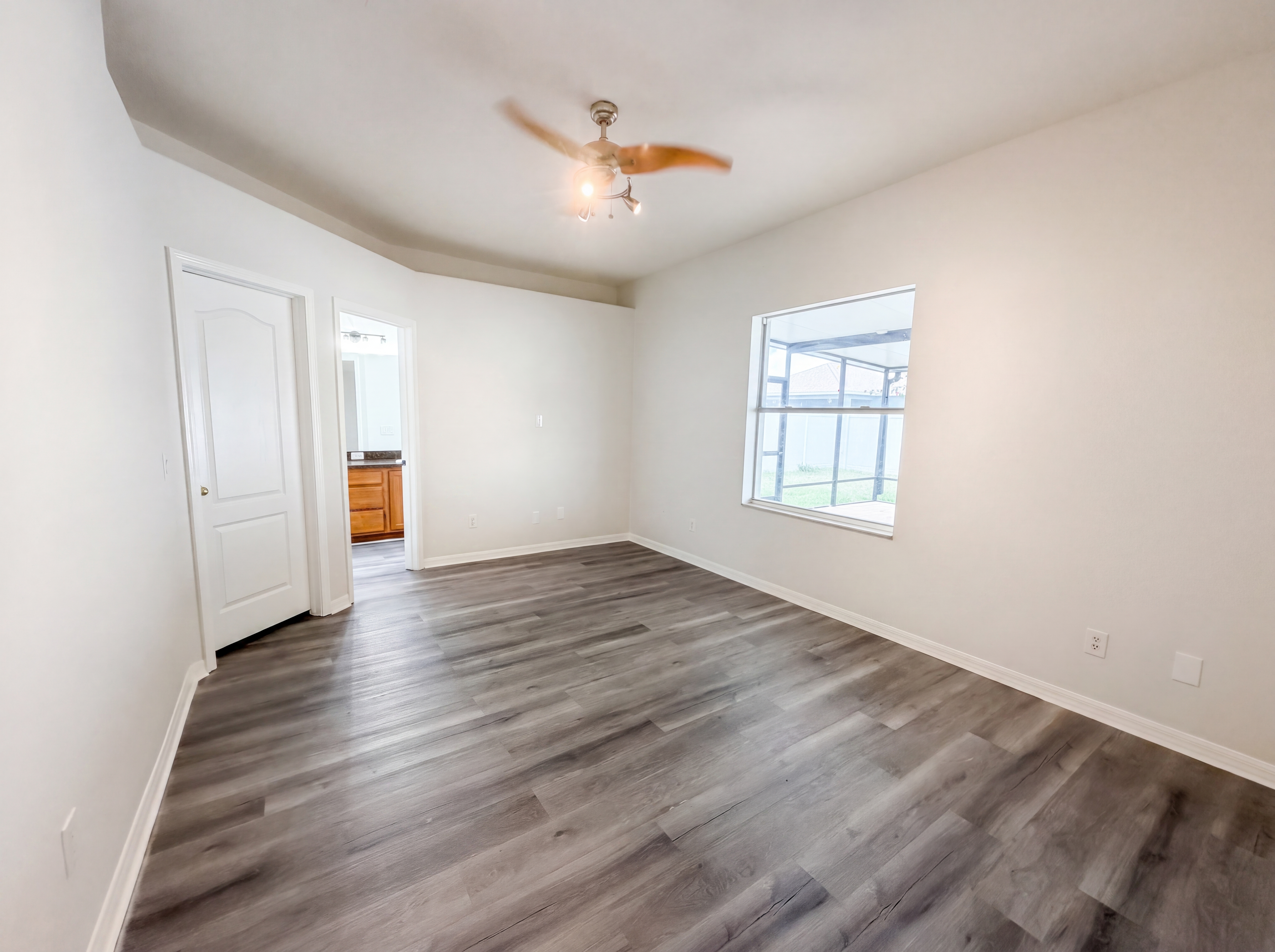 Photo 13 of 20 of 3408 Grove Blossom Ln, Plant City, FL