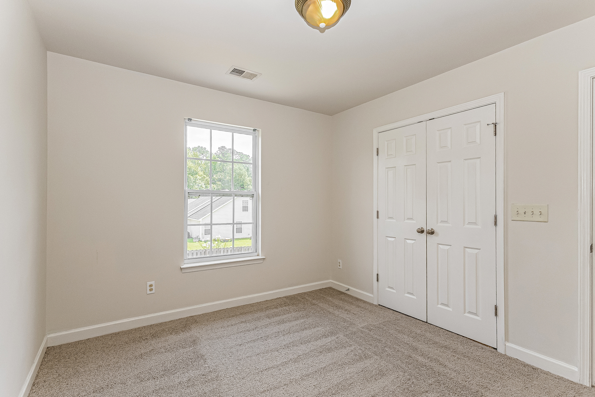 Photo 15 of 22 of 1019 Sterling Ln, Summerville, SC