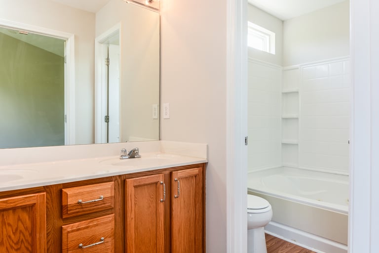 Photo 9 of 17 - 620 Woodson Dr, Clayton, NC 27527