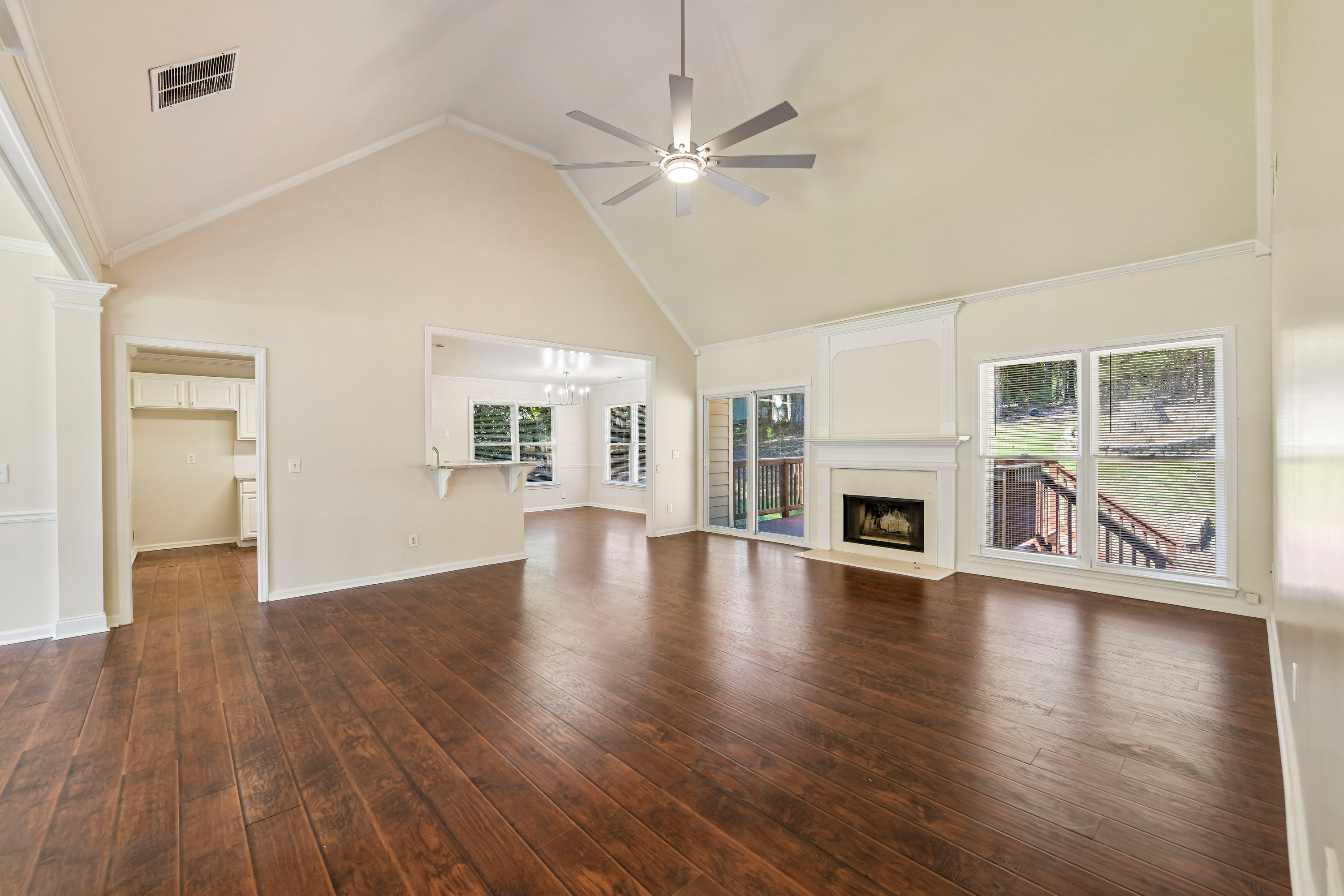 Photo 3 of 33 of 6608 Windbrook Way, Flowery Branch, GA