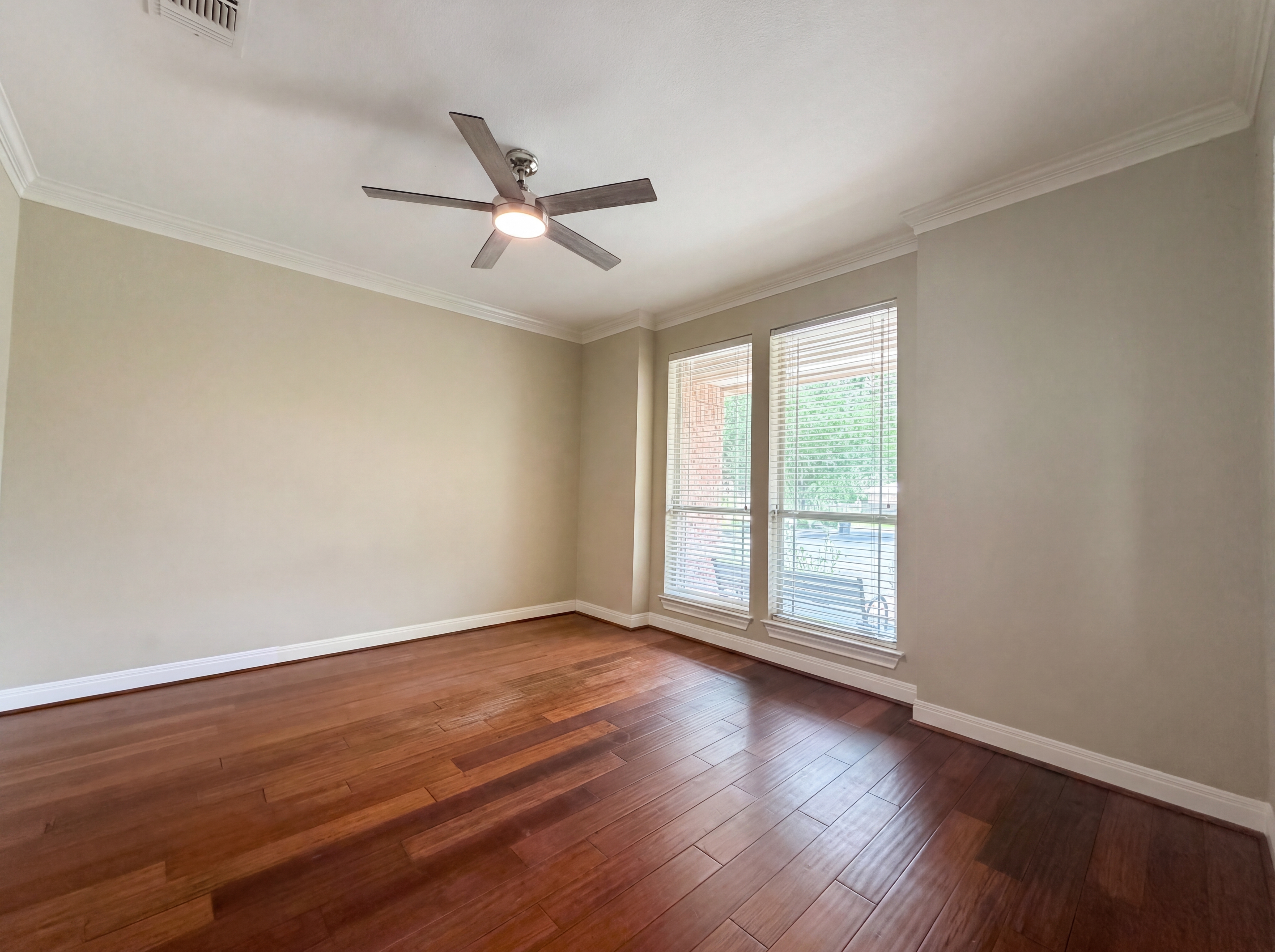 Photo 9 of 23 of 13419 Star Heights Dr, San Antonio, TX