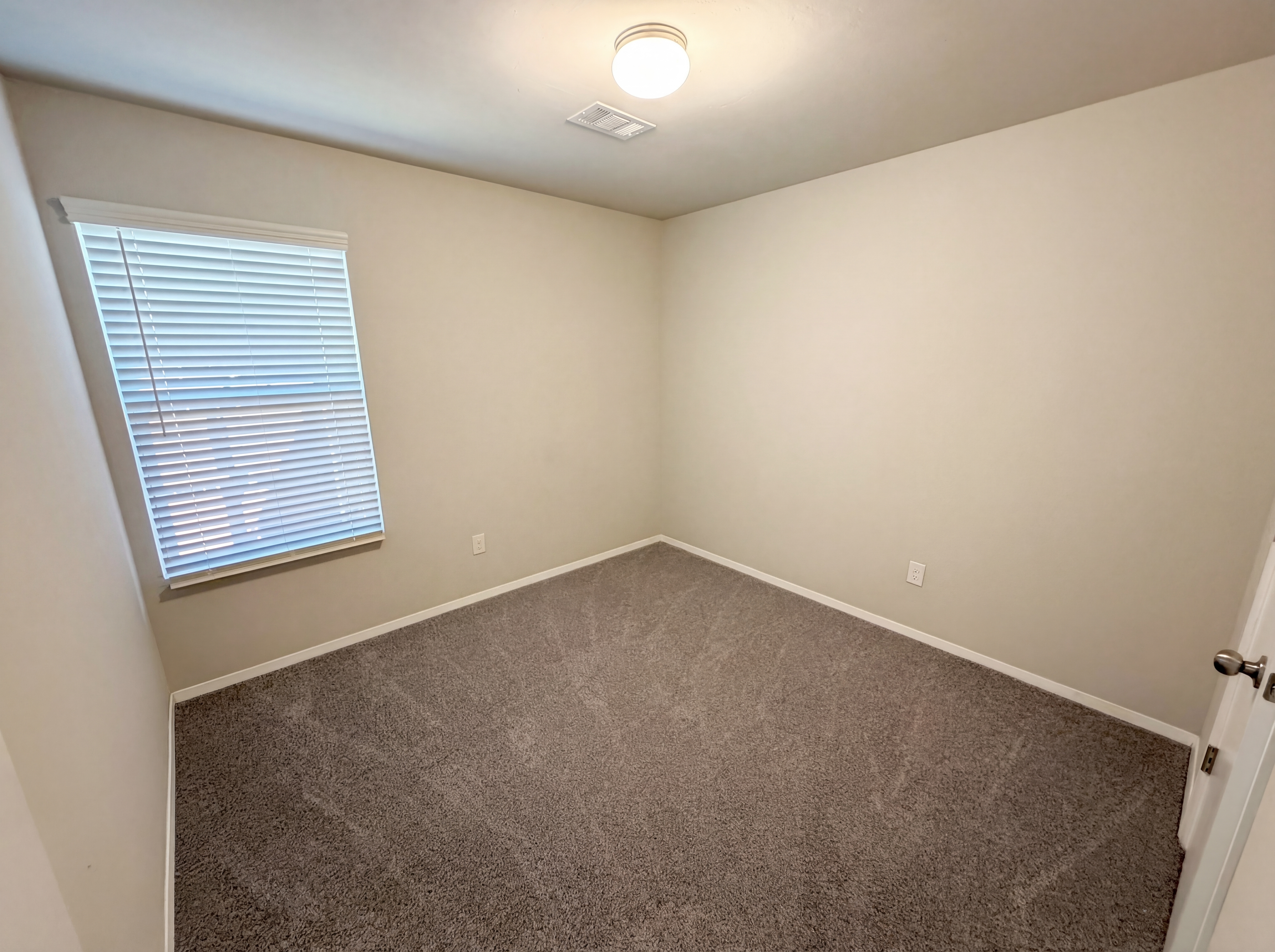 Photo 14 of 25 of 2308 Dillards Dr, Chickasha, OK