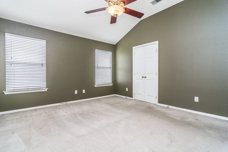 Photo 11 of 21 - 410 Stefhanie Dr, Celina, TX 75009