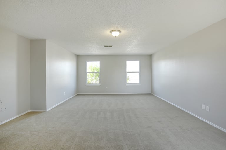 Photo 16 of 27 - 7924 Hidden Brook Dr, Fort Worth, TX 76120