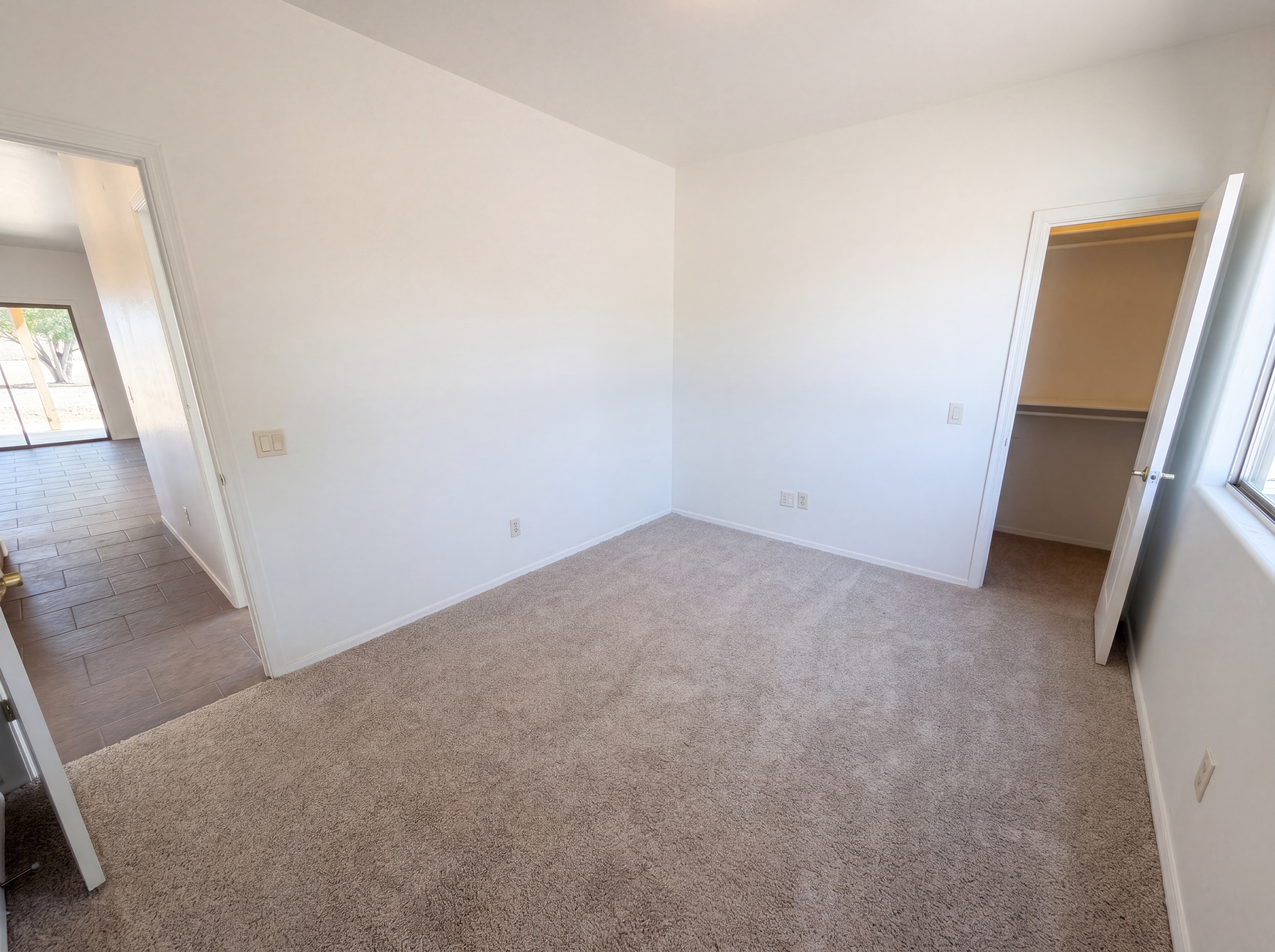 Photo 13 of 32 of 29918 N 225th Ave, Wittmann, AZ