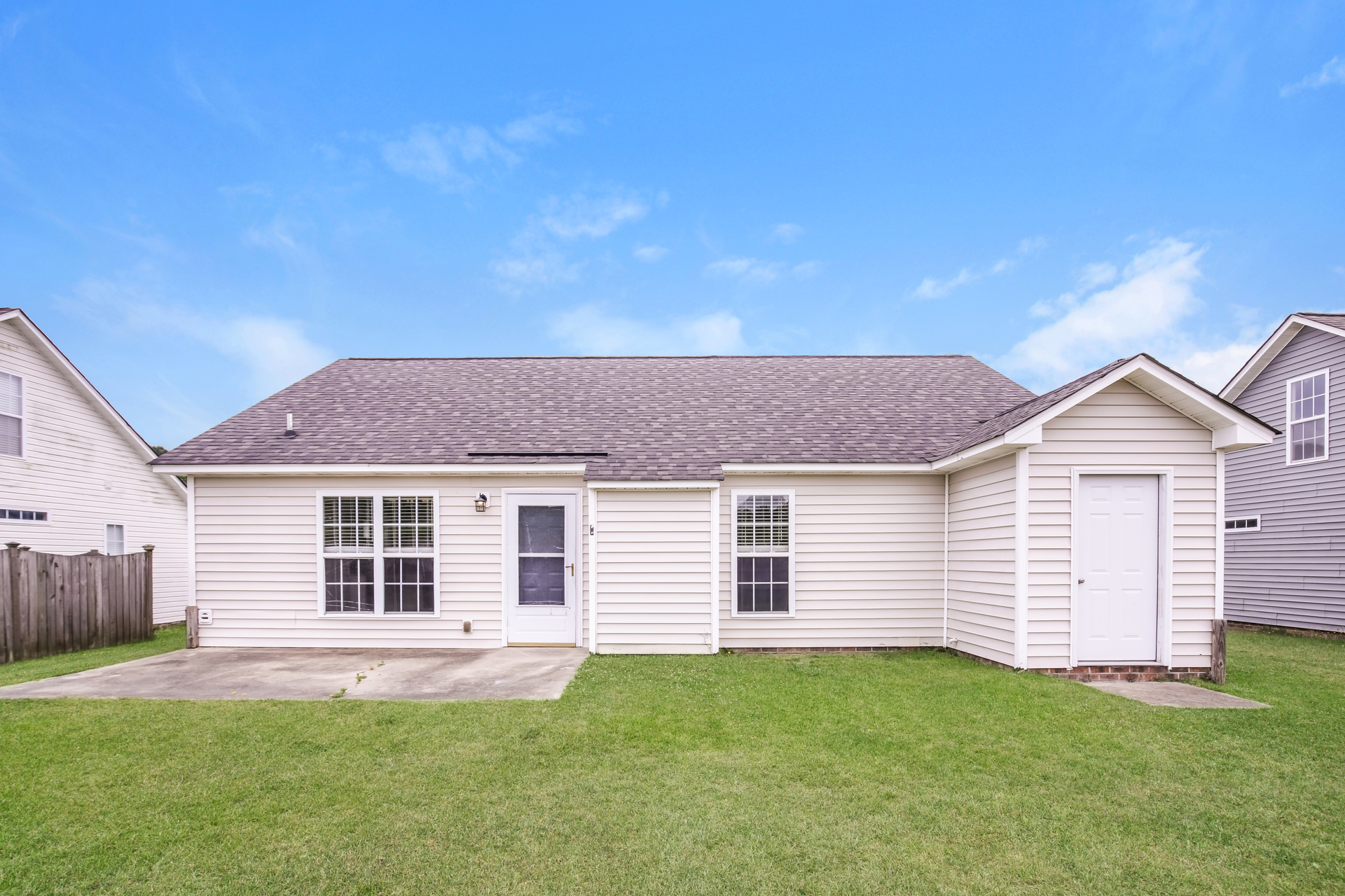 Photo 5 of 21 of 3715 Highland Dr, Ayden, NC