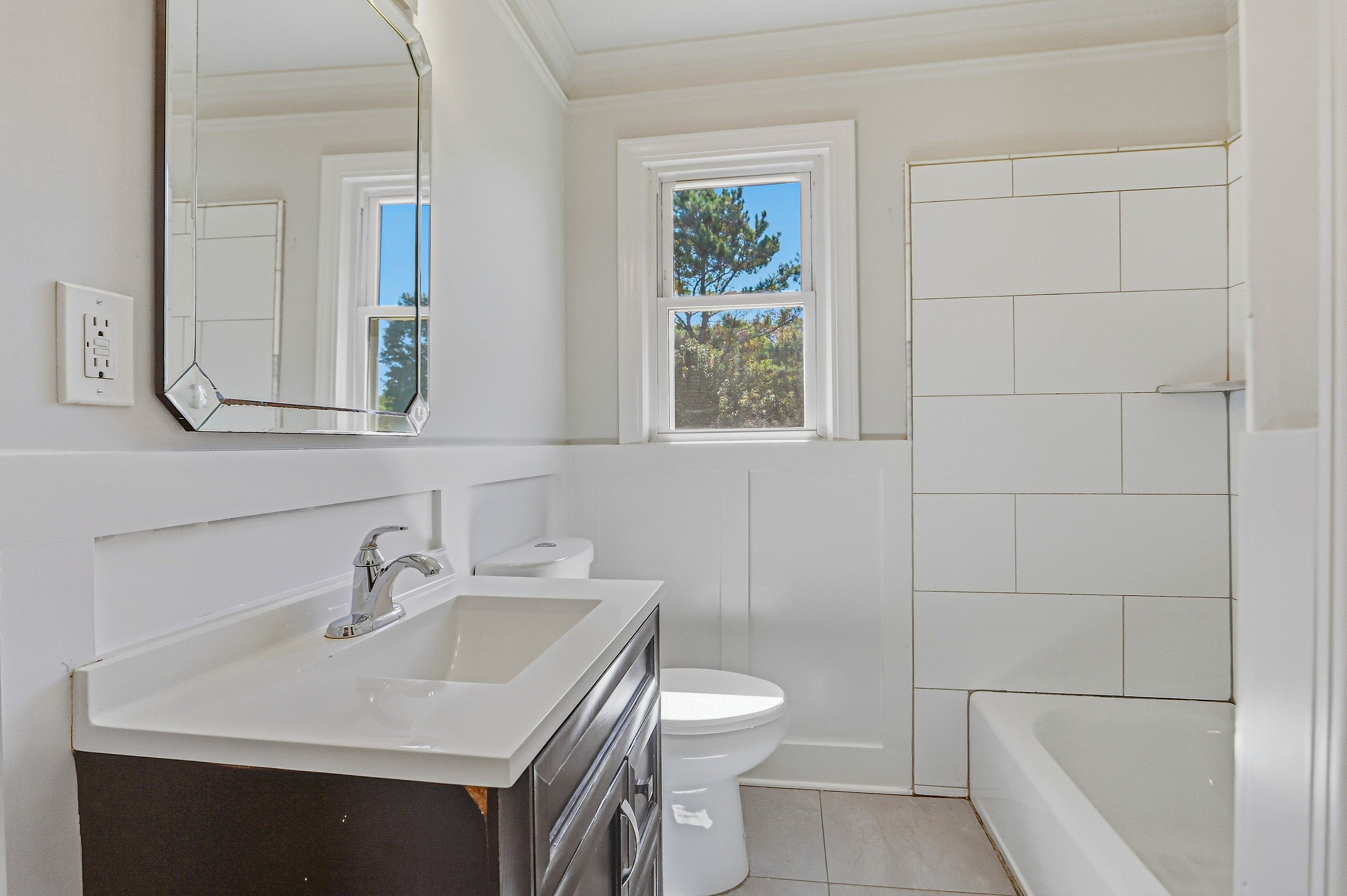 Photo 13 of 19 of 3841 Lavilla Dr, Powder Springs, GA