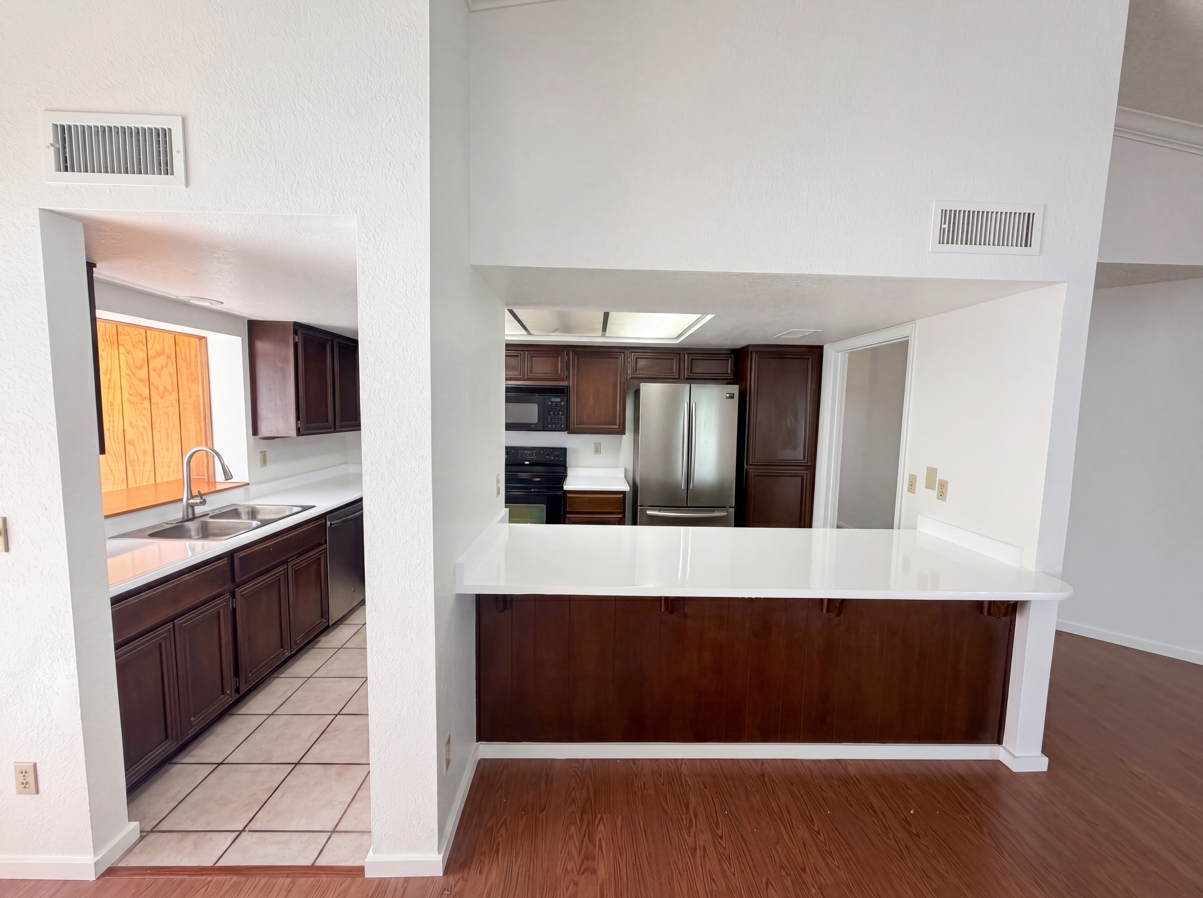 Photo 6 of 25 of 318 W Kings Ave, Phoenix, AZ