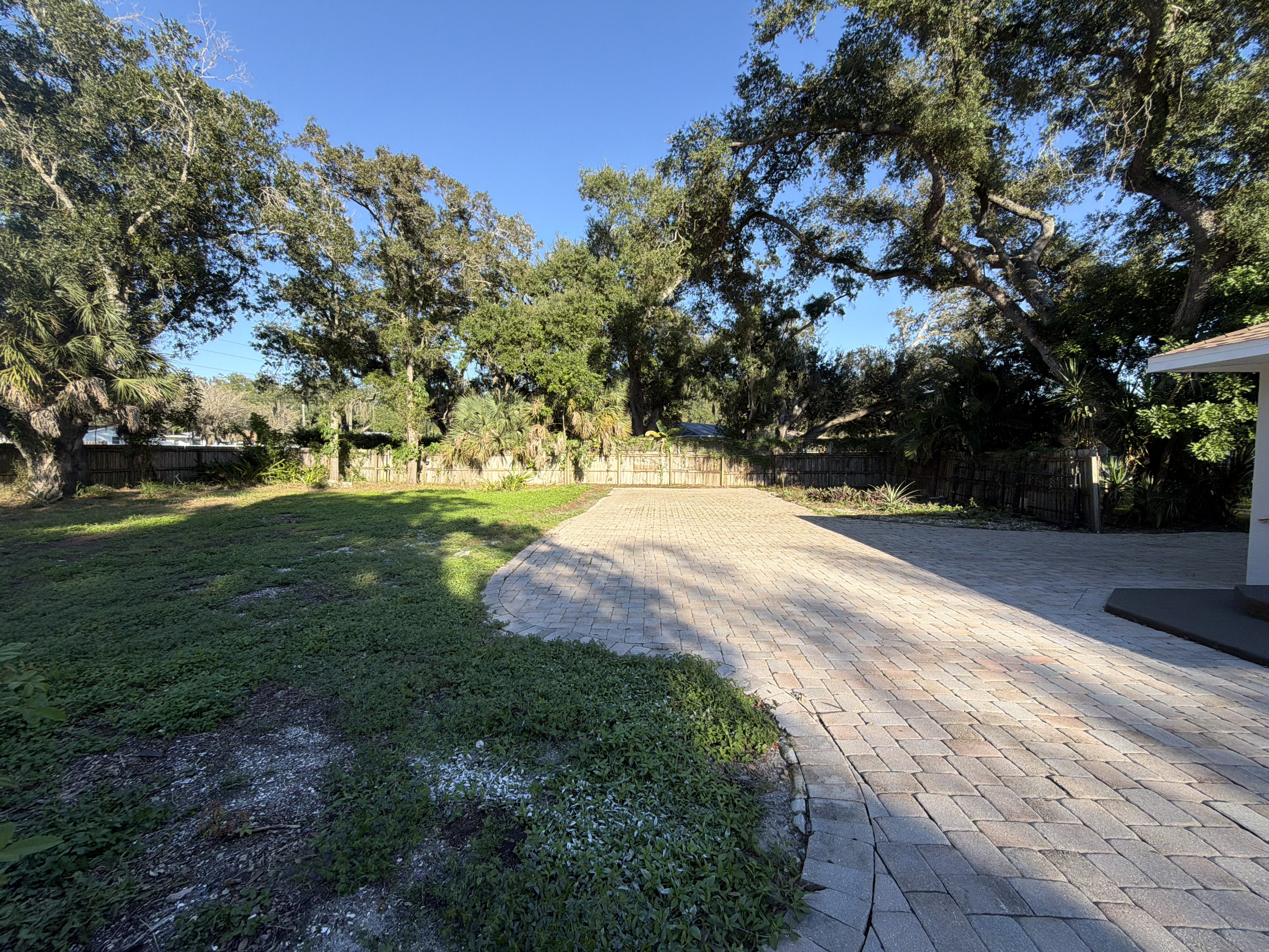 Photo 35 of 43 of 3705 Malec Cir, Sarasota, FL