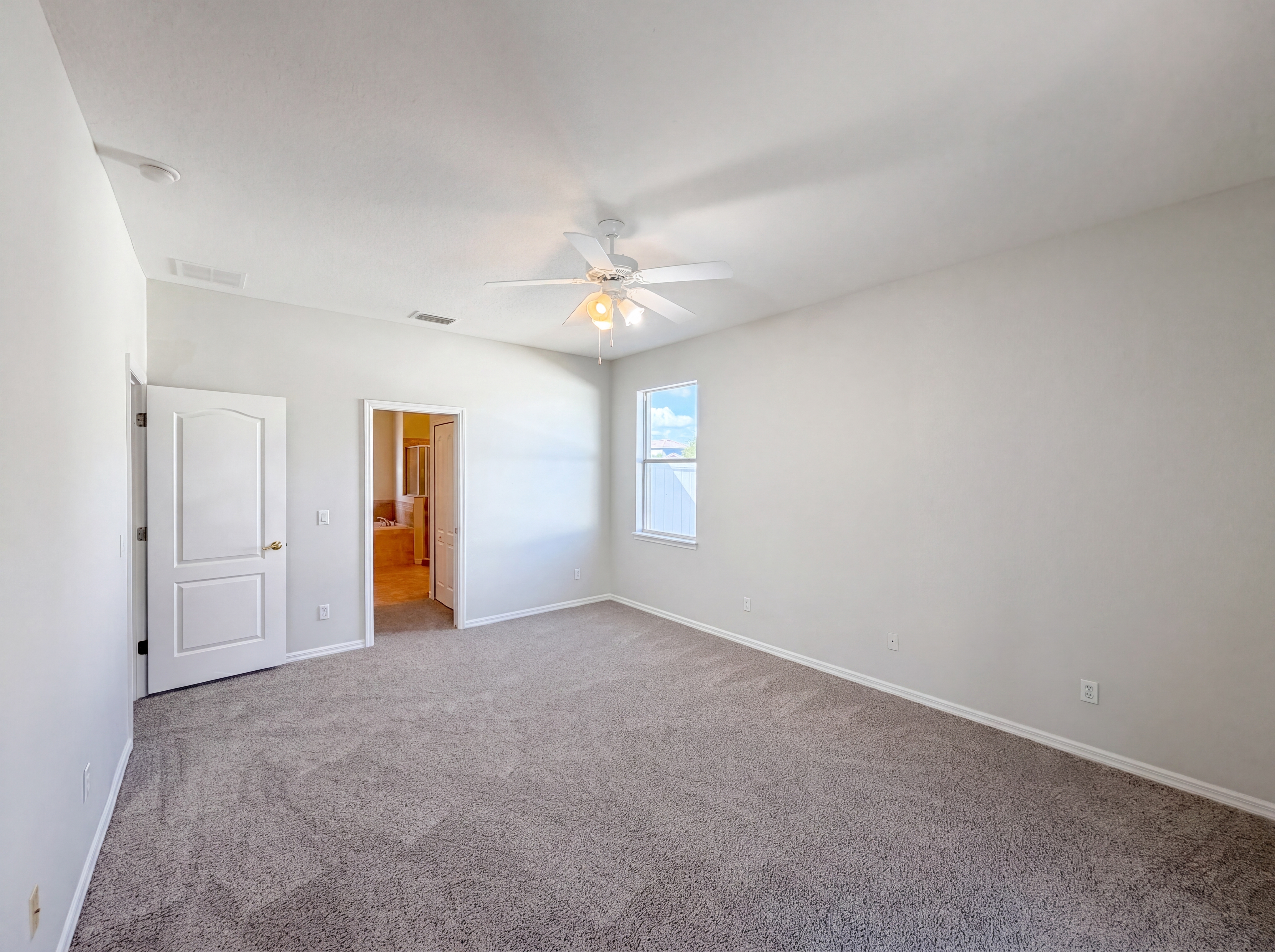 Photo 11 of 28 of 457 Amethyst Ave, Auburndale, FL