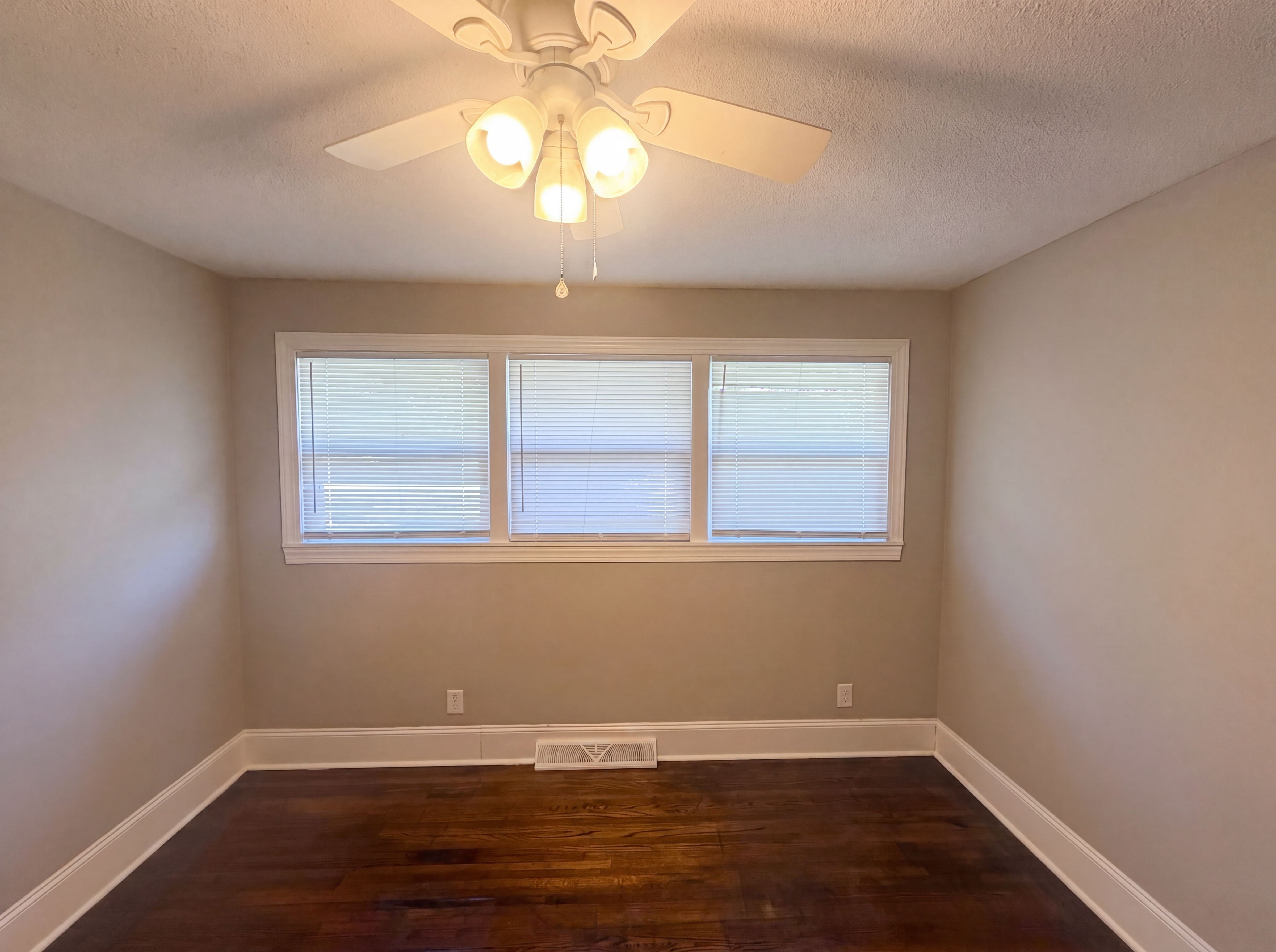 Photo 4 of 18 of 1428 Futrelle Dr, High Point, NC
