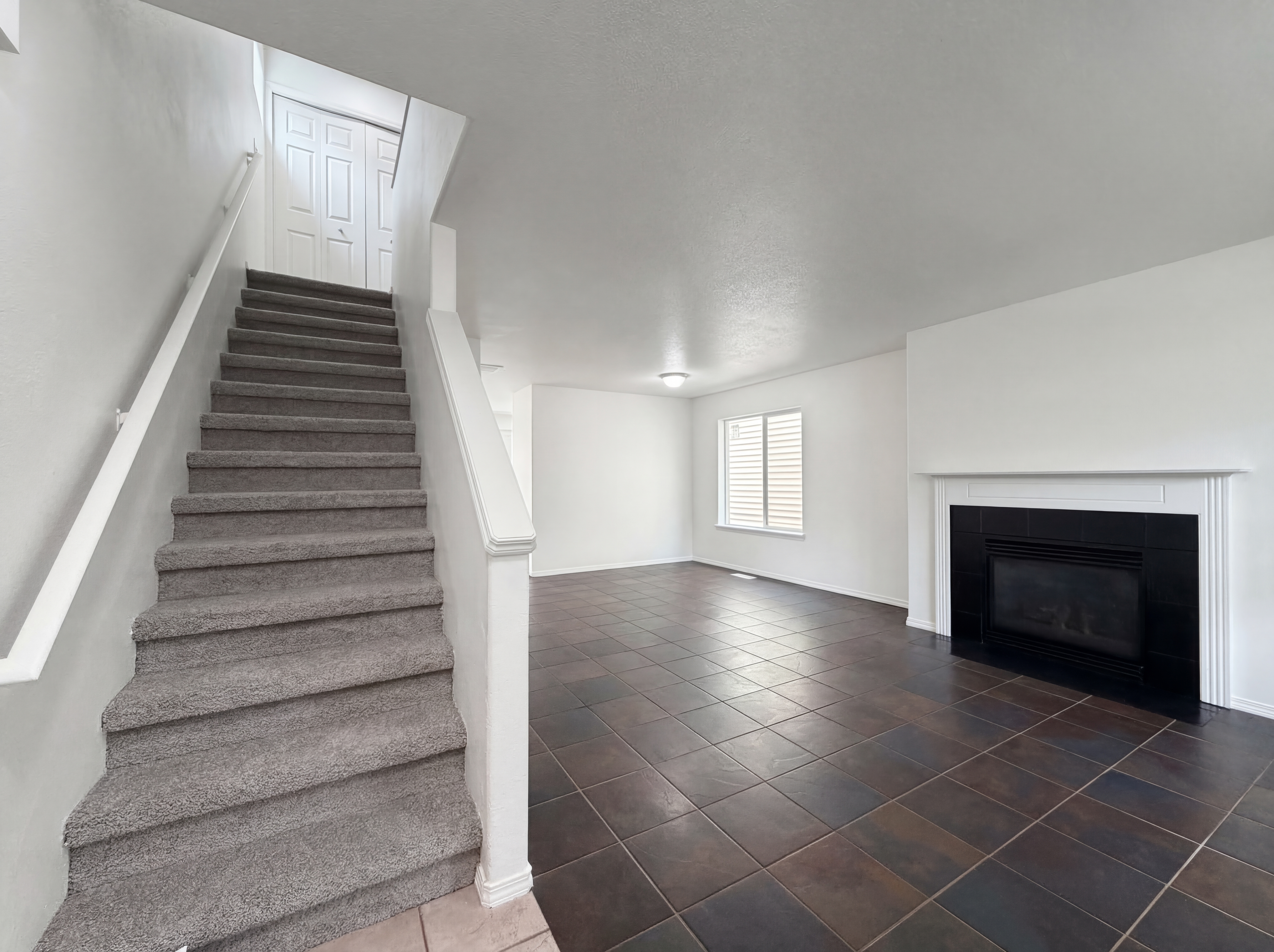 Photo 14 of 22 of 1262 NE Kinney St, Hillsboro, OR