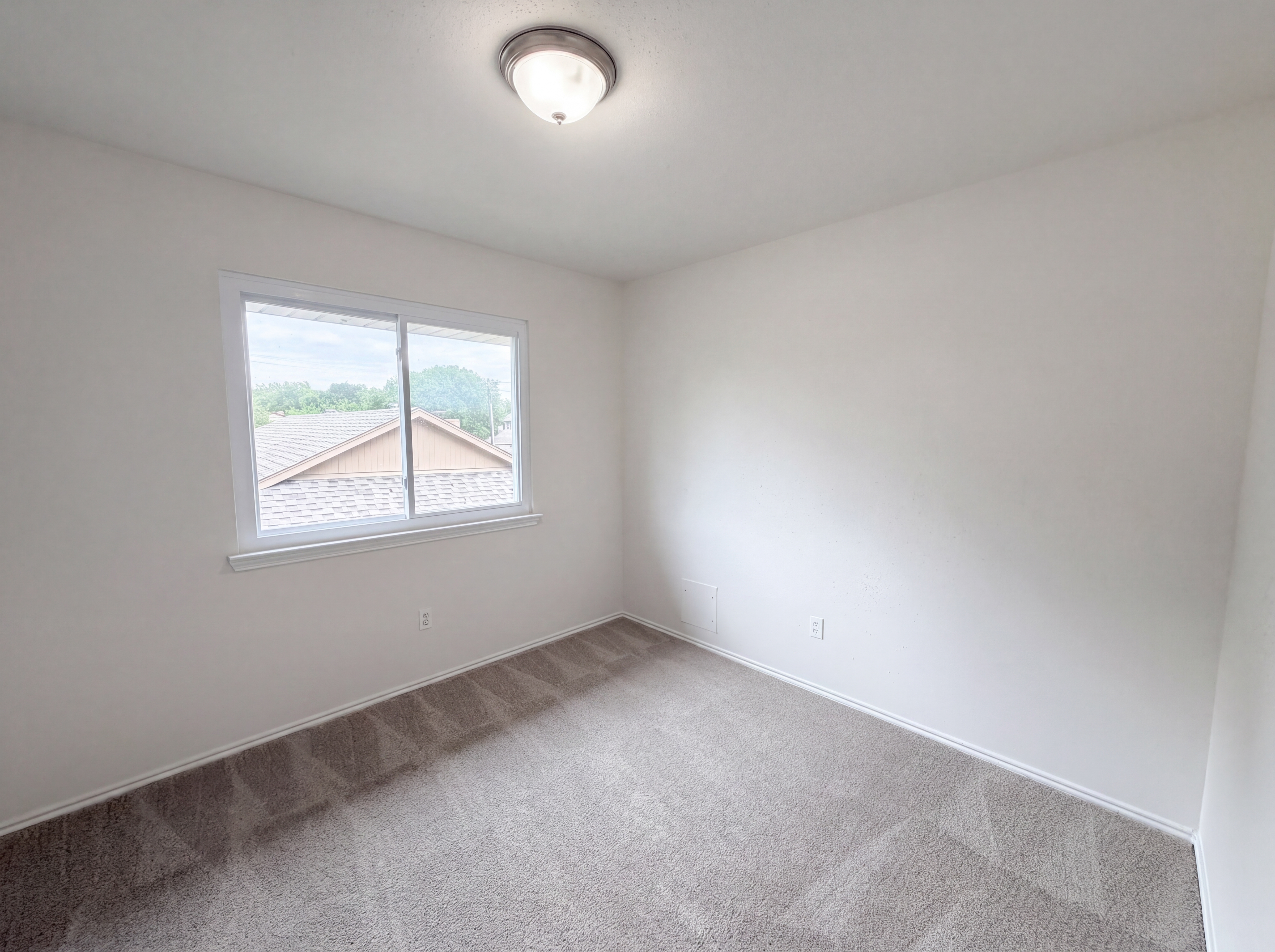 Photo 13 of 19 of 2804 Rice Dr, Rowlett, TX