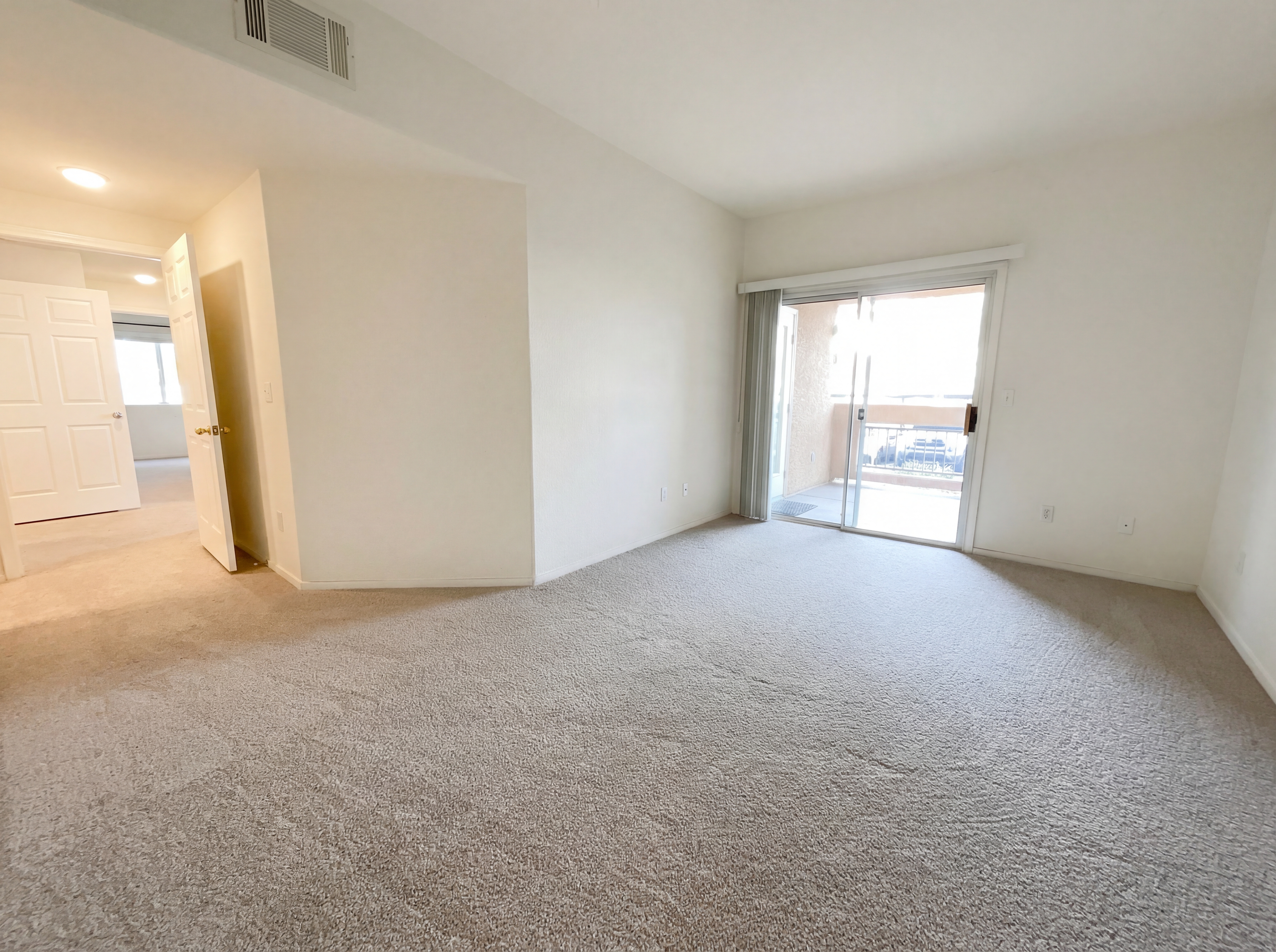 Photo 14 of 19 of 900 Heavenly Hills Ct, Las Vegas, NV