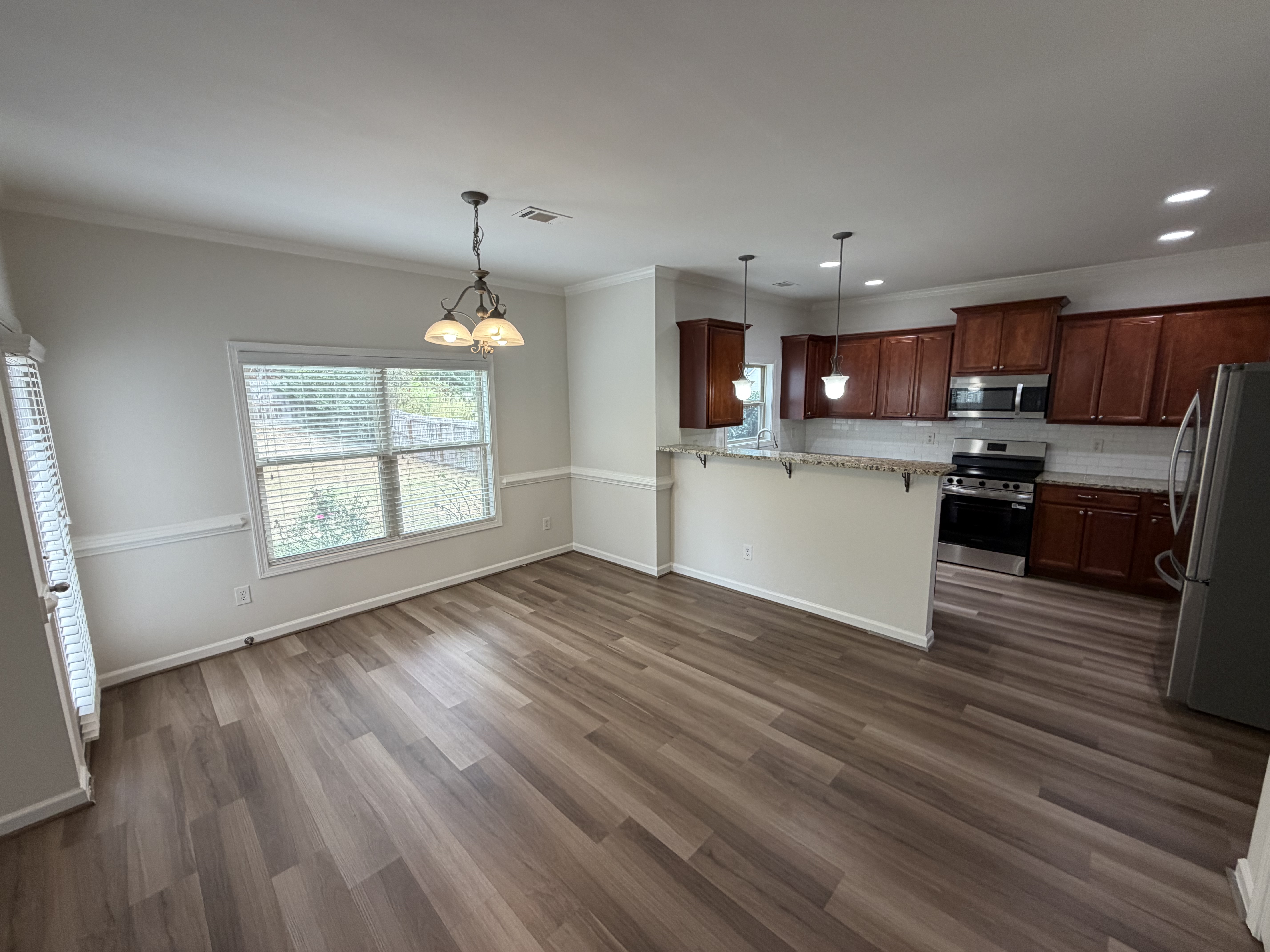 Photo 14 of 39 of 9518 Rushmore Cir, Braselton, GA
