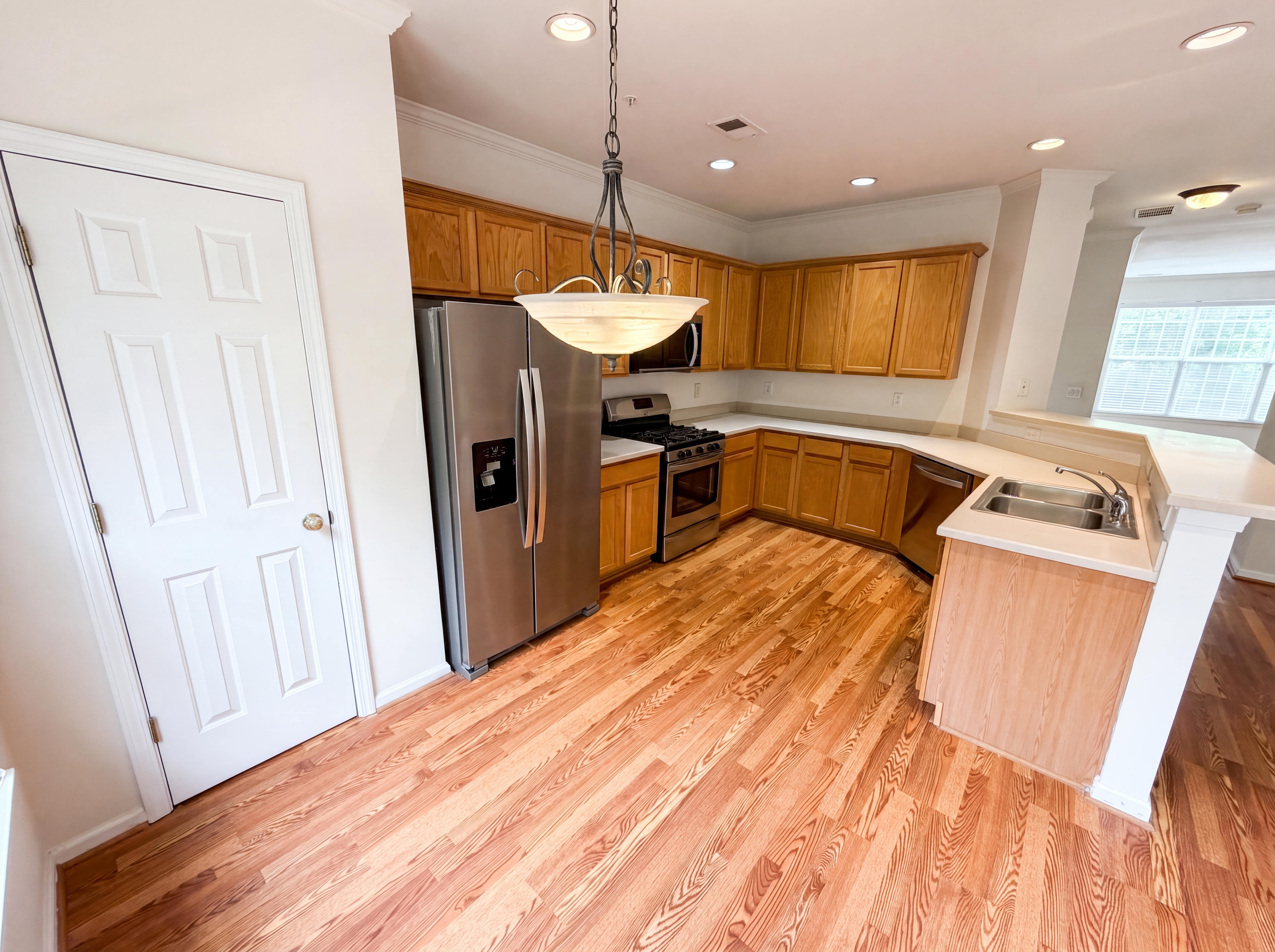 Photo 12 of 29 of 4660 Creekside Villas Way SE, Smyrna, GA