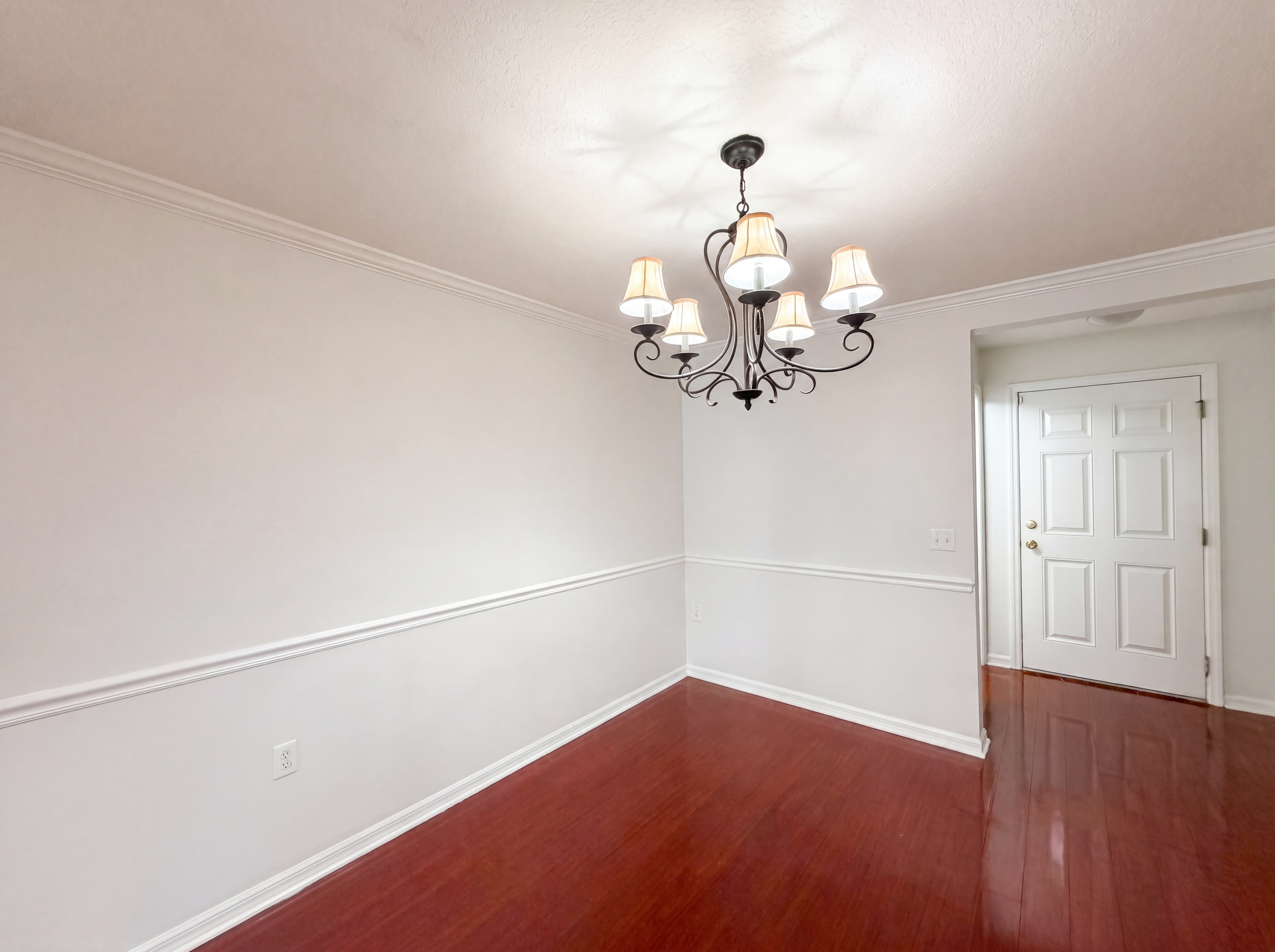 Photo 9 of 26 of 2972 Royal Tuscan Ln, Valrico, FL