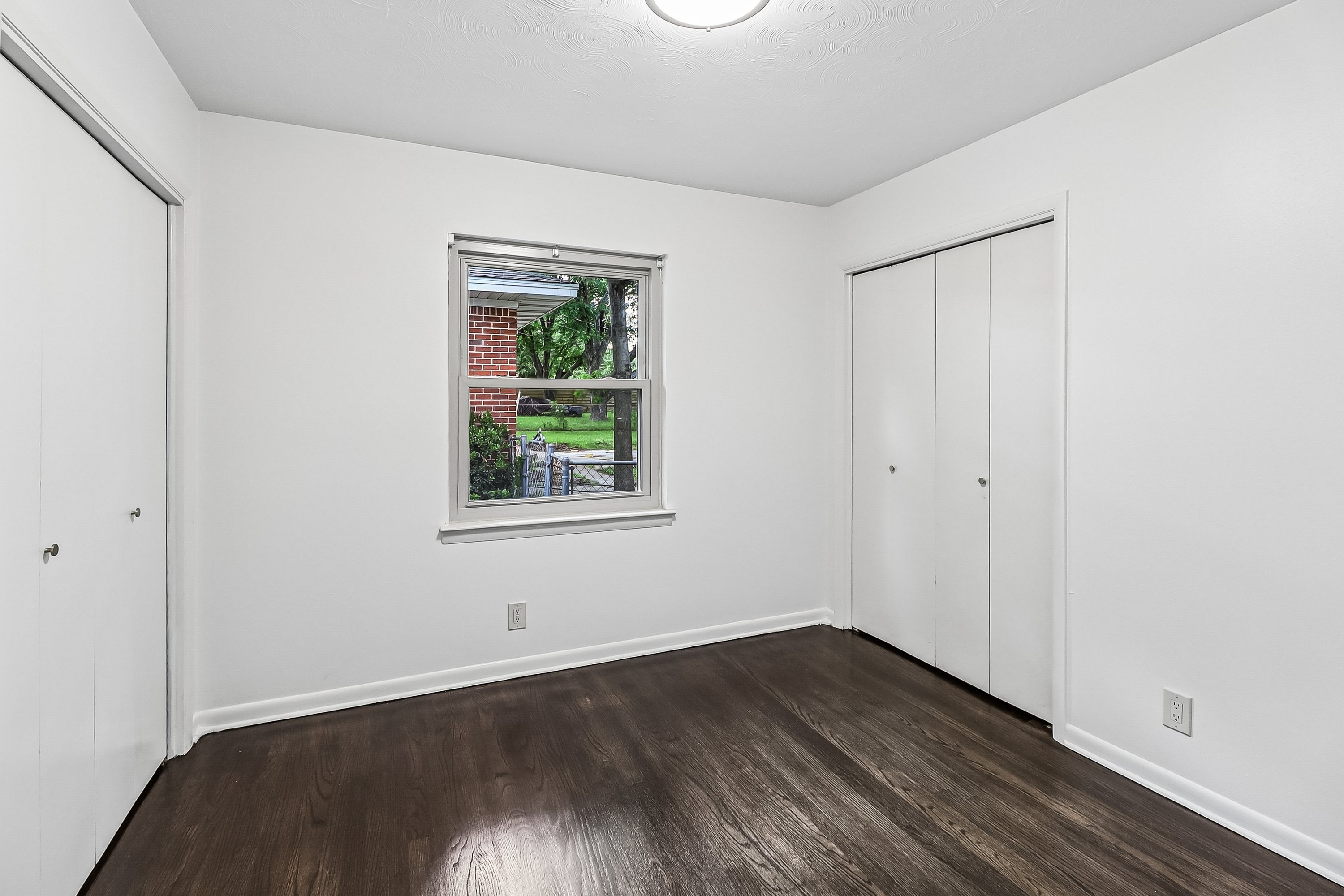 Photo 4 of 22 of 318 Harman St, Duncanville, TX