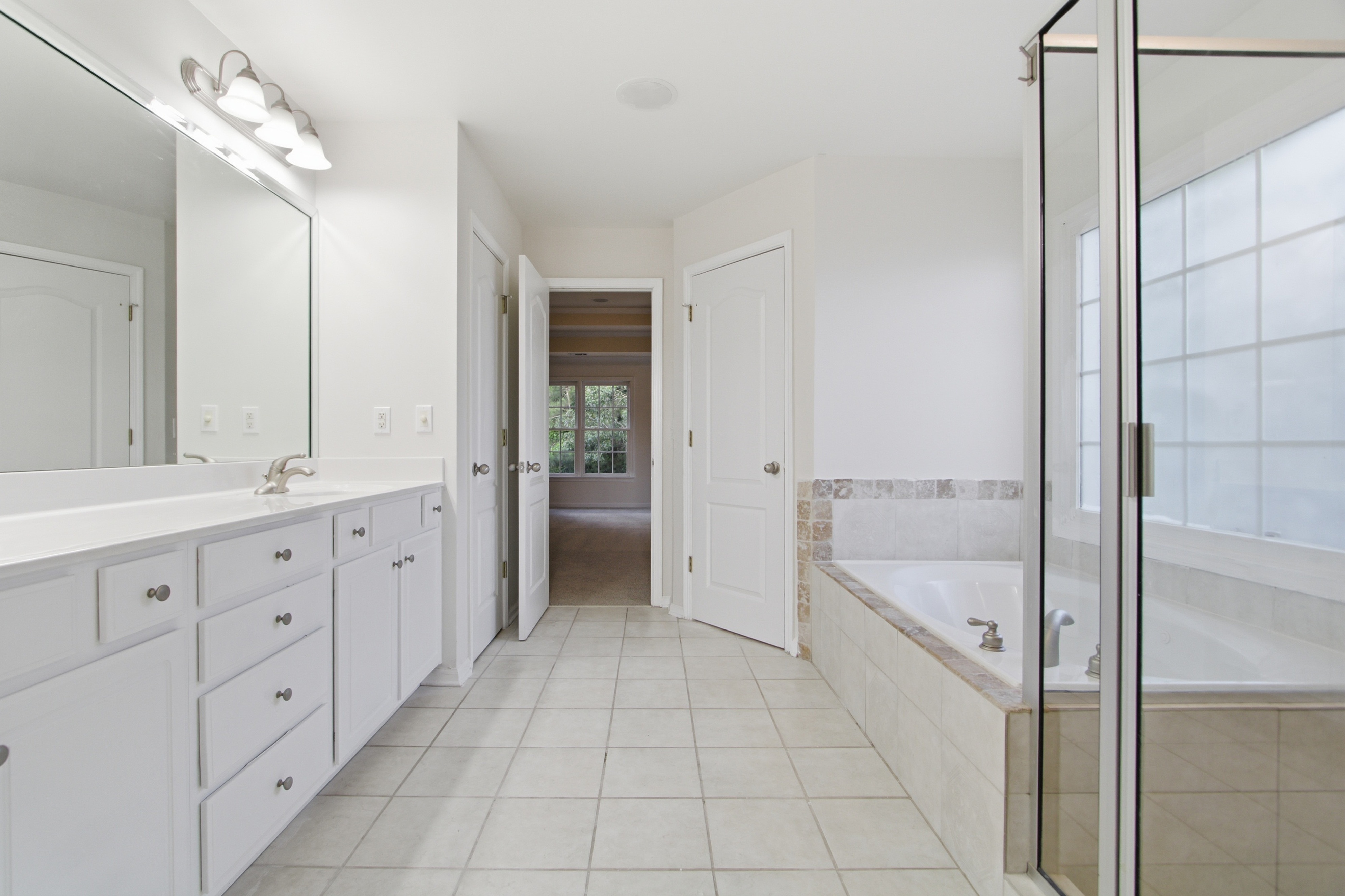 Photo 41 of 61 of 1028 River Forest Pt, Lawrenceville, GA