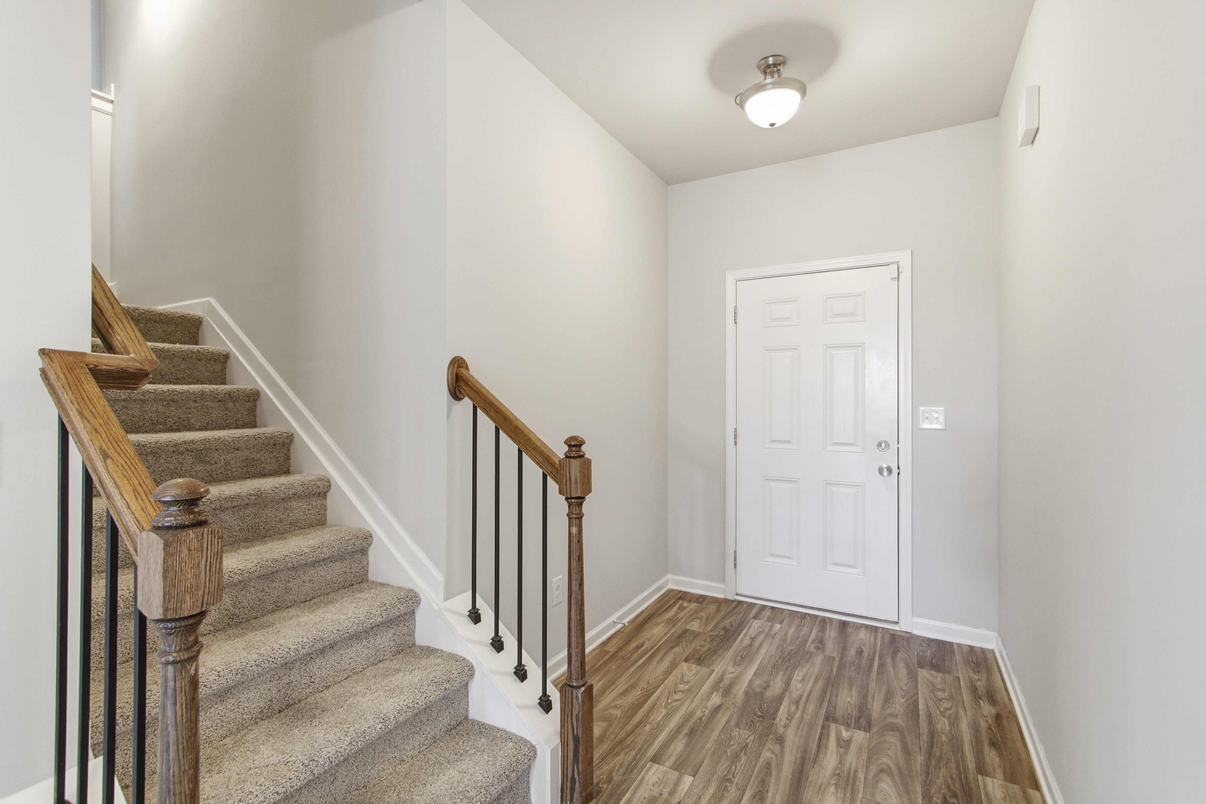 Photo 12 of 31 of 7130 Creeksong Dr, Douglasville, GA