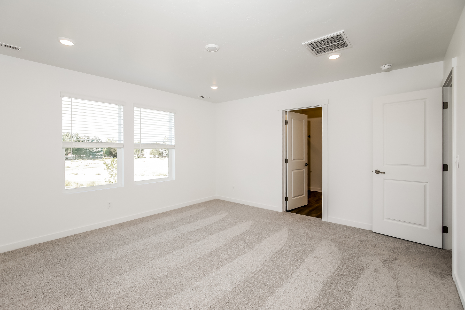 Photo 11 of 18 of 1910 E Springloyd St, Meridian, ID