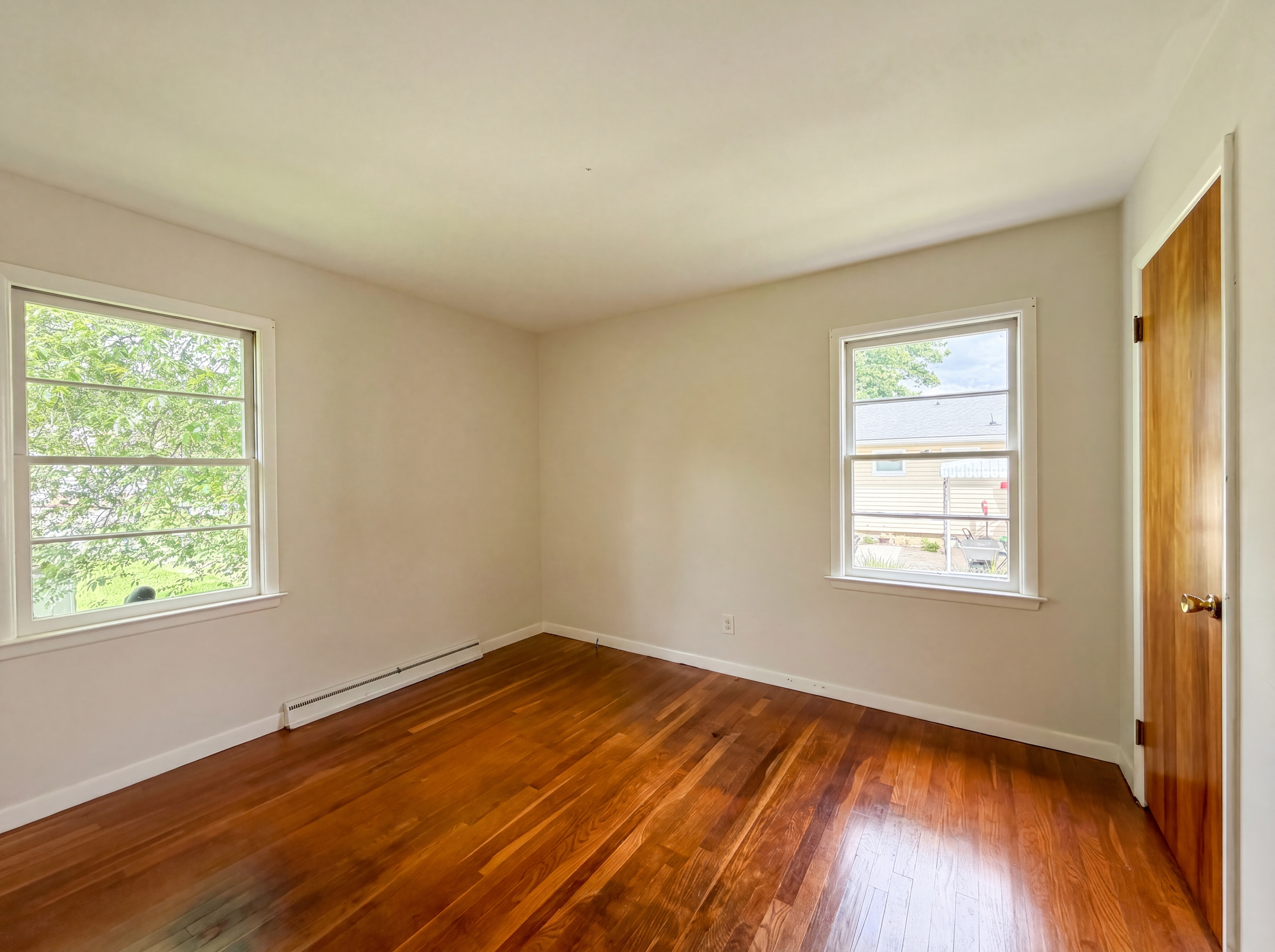 Photo 4 of 32 of 325 Kanawha Rd, Lancaster, OH
