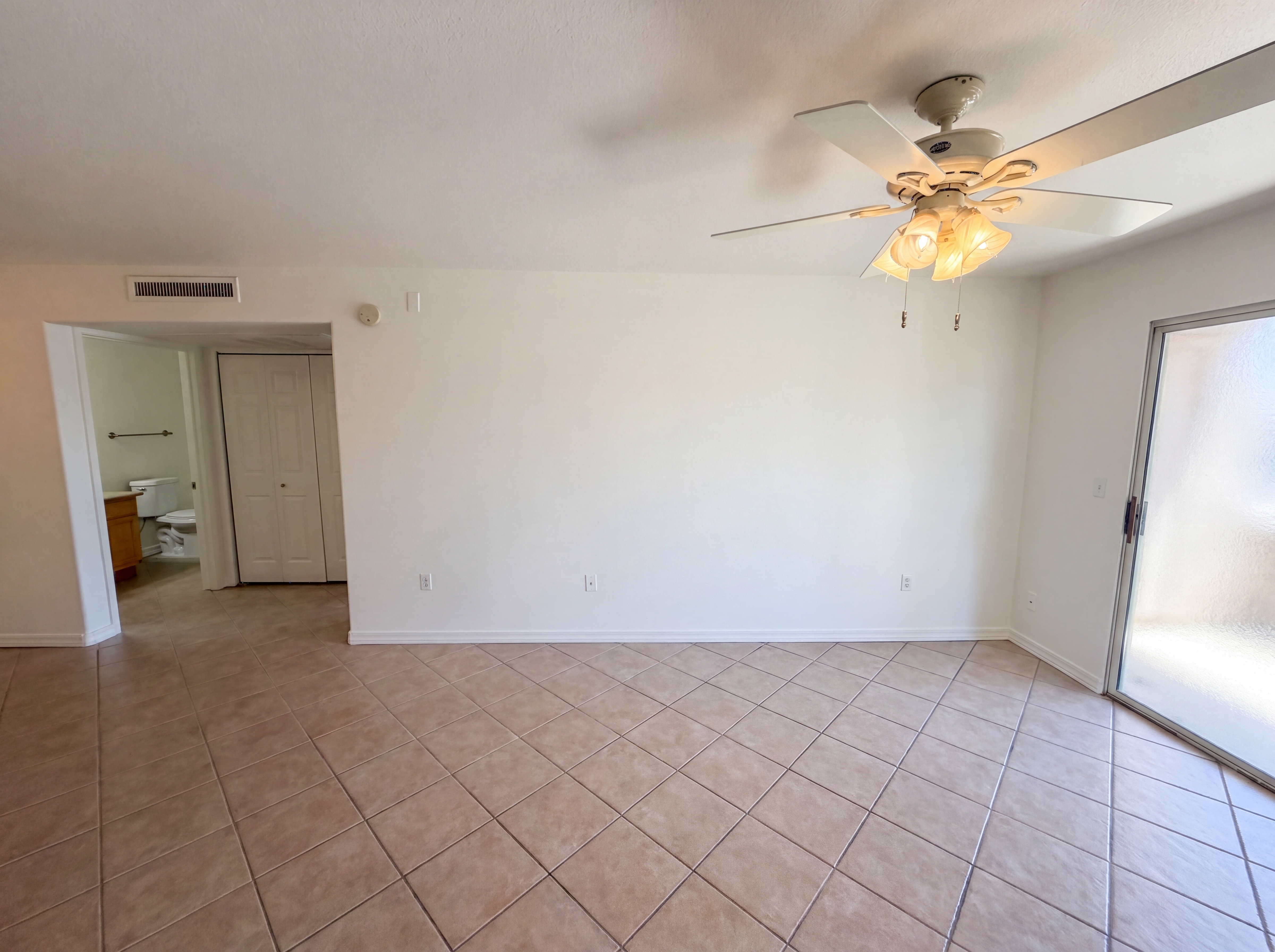 Photo 6 of 19 of 17017 N 12th St, Phoenix, AZ