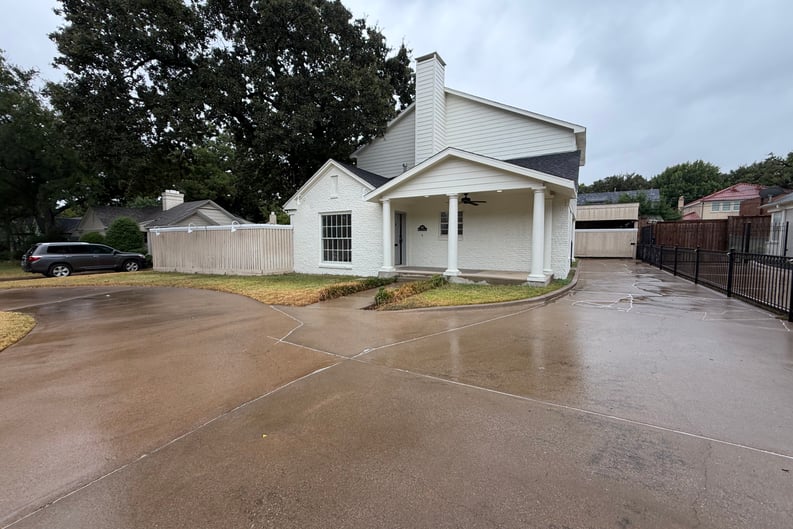 3911 White Settlement Rd Fort Worth TX 76107