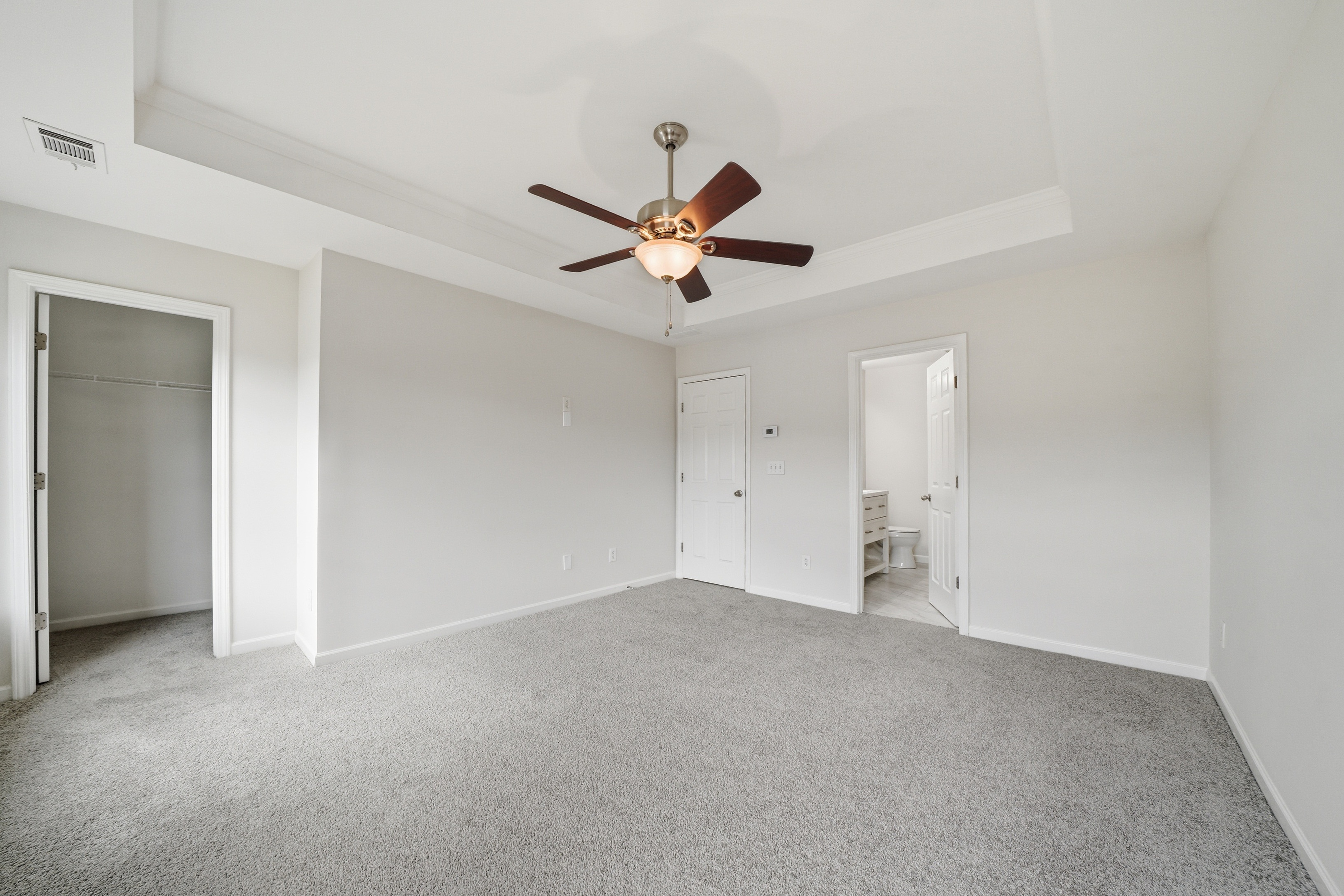 Photo 18 of 39 of 784 Arbor Gate Ln, Lawrenceville, GA